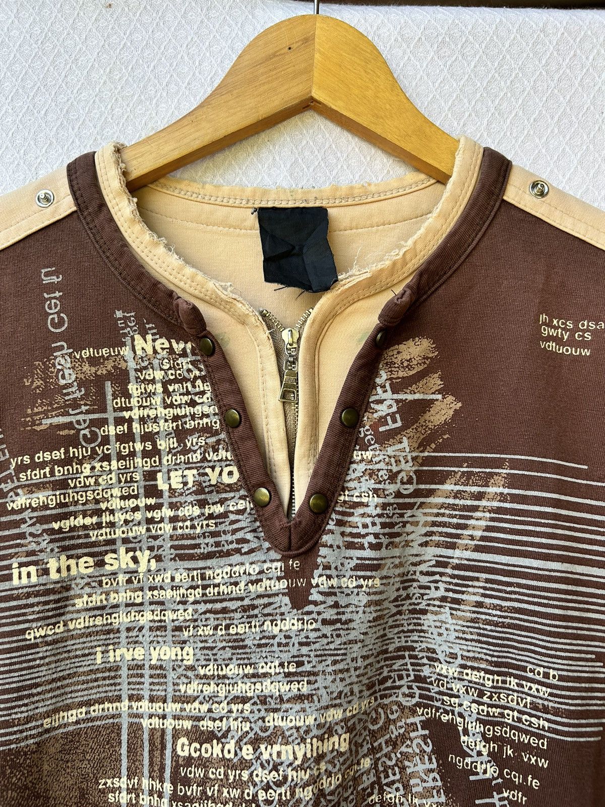 Final Home Double layers poem style halfzip longsleeve Size US L / EU 52-54 / 3 - 5 Thumbnail