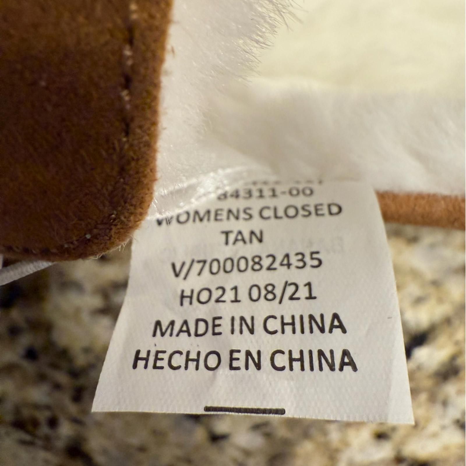 Other Banana Republic Factory tan faux leather fur slipper XL Size US 7.5 / IT 37.5 - 8 Thumbnail
