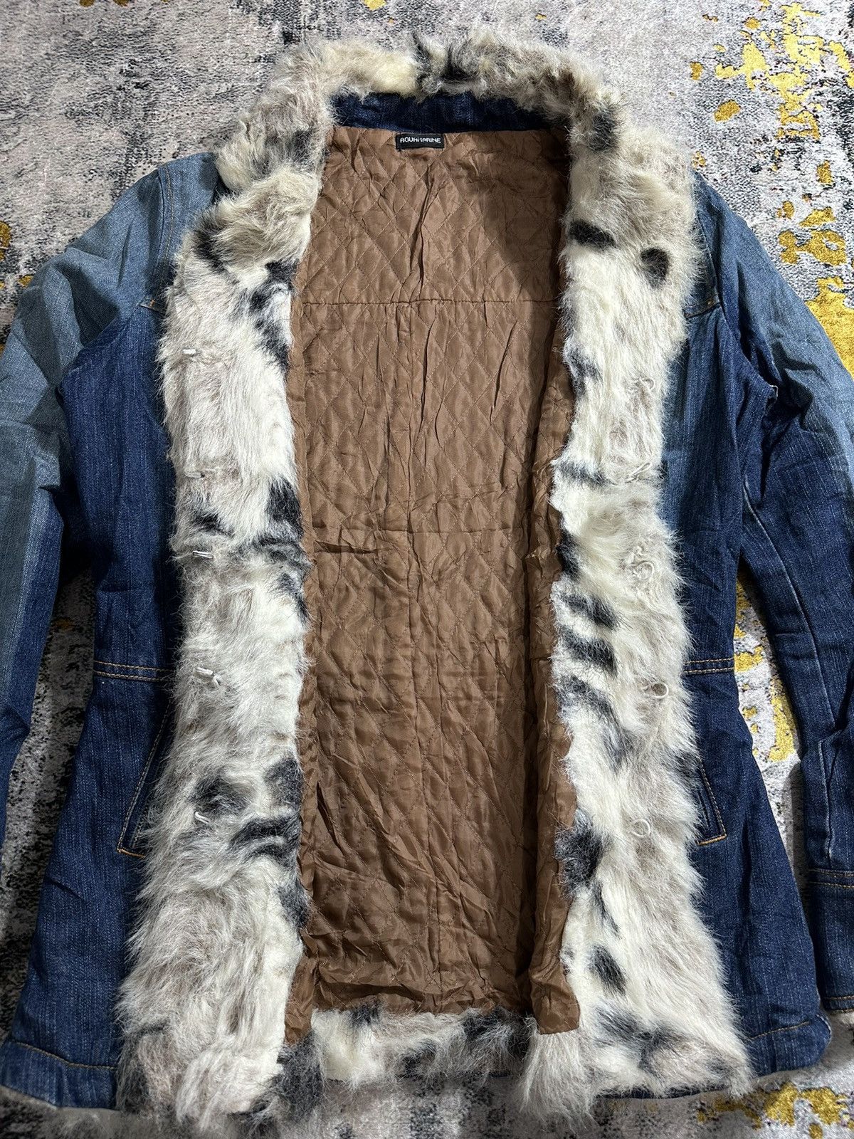 Beauty Beast CRAZY FAUX FUR COLLAR DENIM JACKET VINTAGE Y2K JAPAN STYLE Size US M / EU 48-50 / 2 - 4 Thumbnail