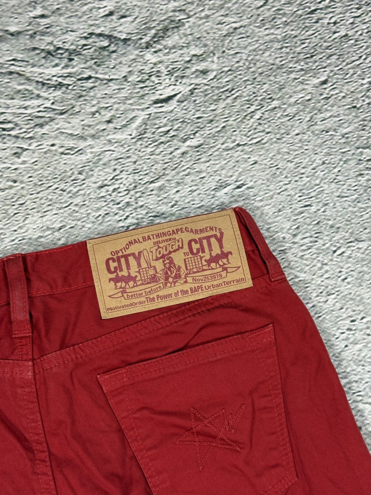 Bape Bape jeans red A Bathing Ape vintage Japanese pants Size 25" / US 0 / IT 36 - 3 Thumbnail