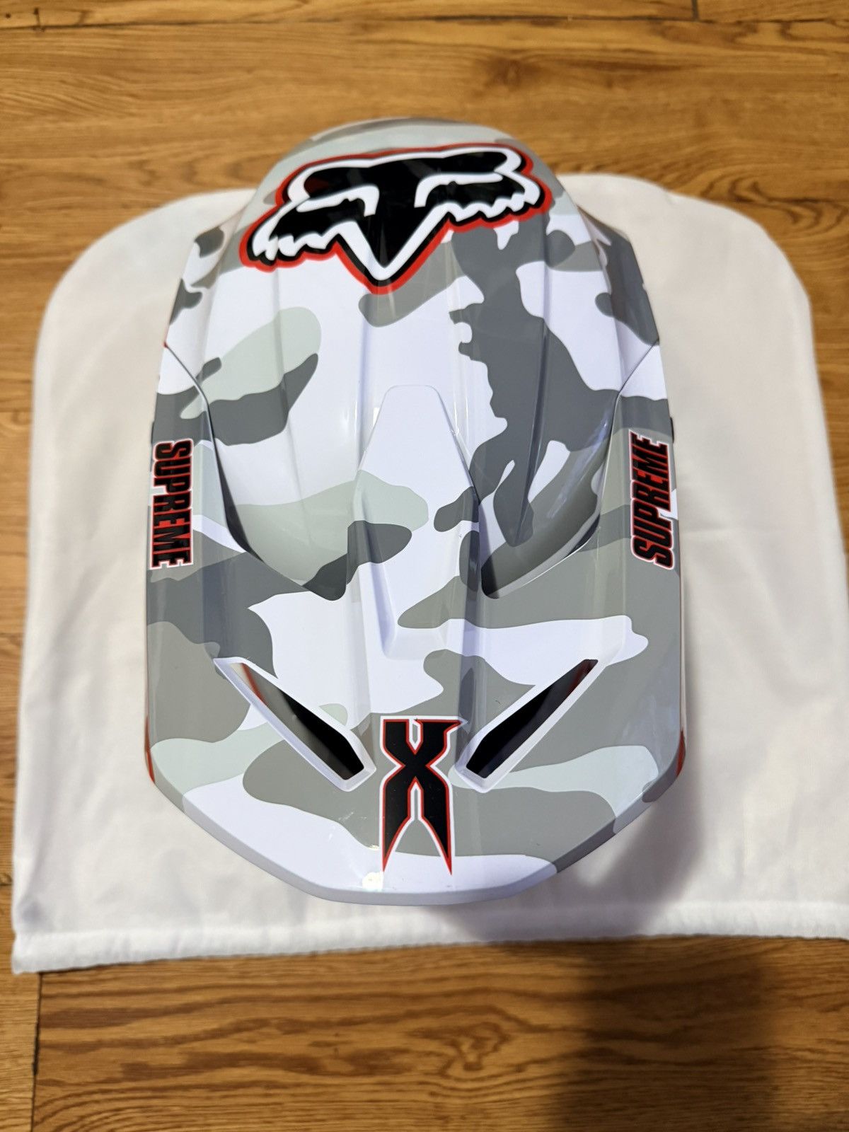 Fox Racing × Supreme Supreme Fox Racing DMX V1 Helmet Multicolor Size Medium Size ONE SIZE - 4 Thumbnail