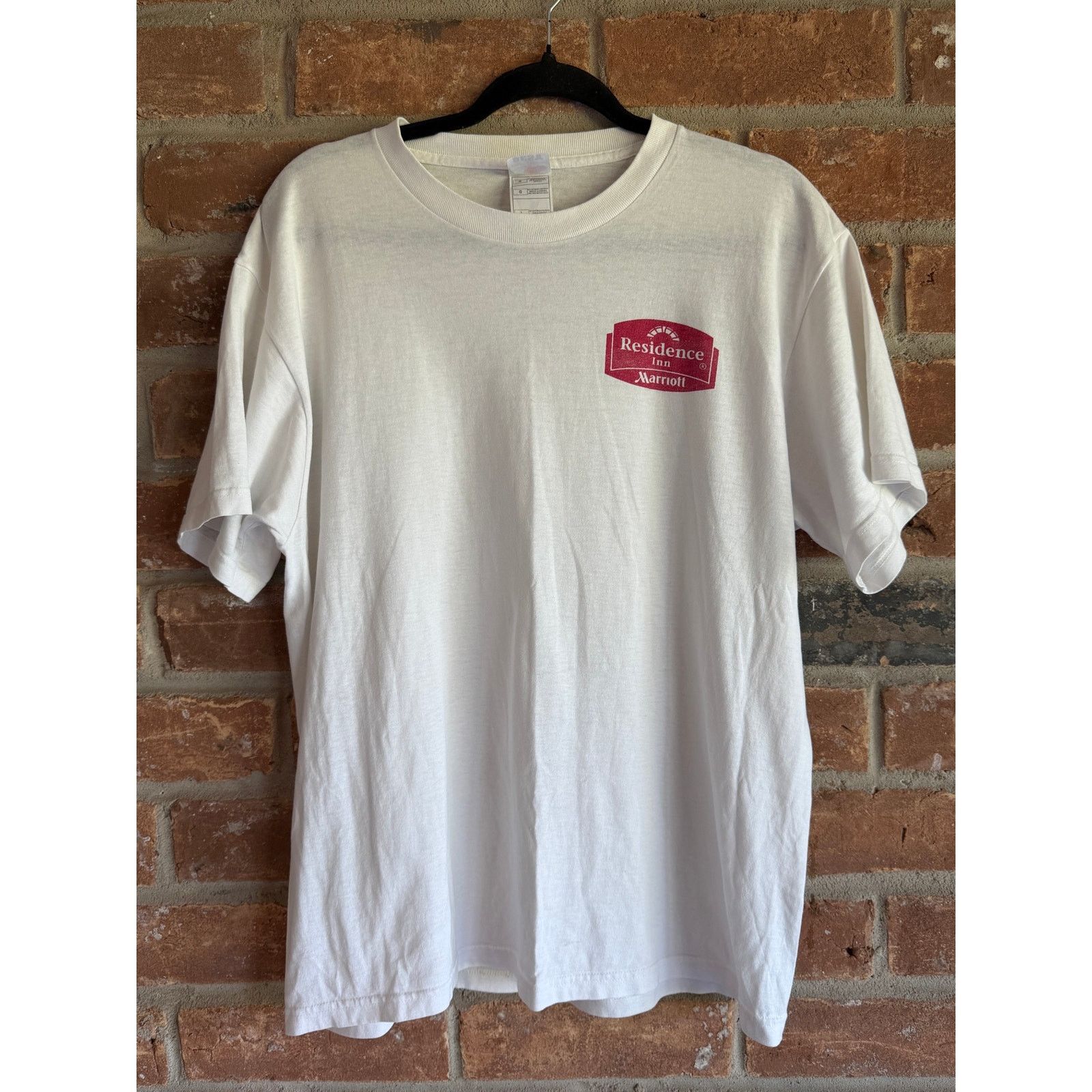 Fruit Of The Loom Vintage Marriott Residence Inn Promo Tee White Large Size US L / EU 52-54 / 3 - 1 Thumbnail