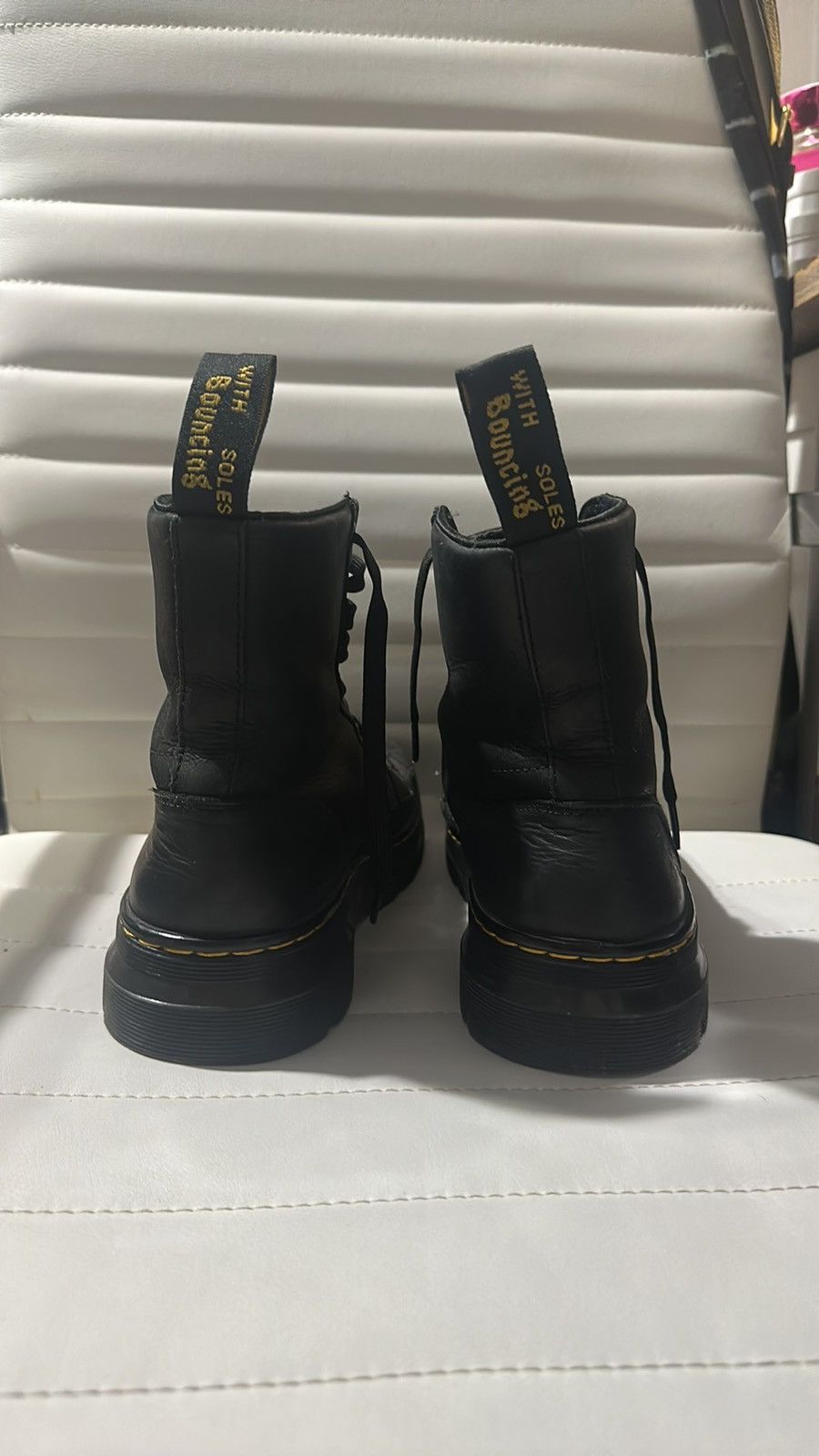 Dr. Martens Unisex Black Leather Dr. Marten Boots Size US 7 / EU 40 - 2 Thumbnail