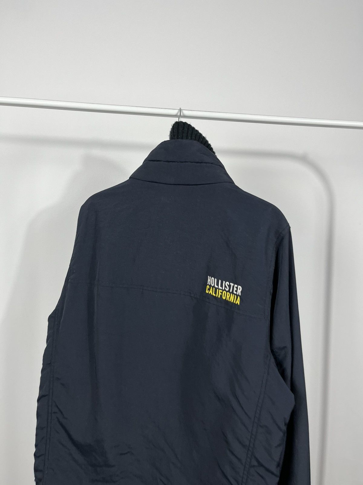 Hollister Hollister Navy Jacket Yellow Lining Size L Winter Size US L / EU 52-54 / 3 - 12 Thumbnail