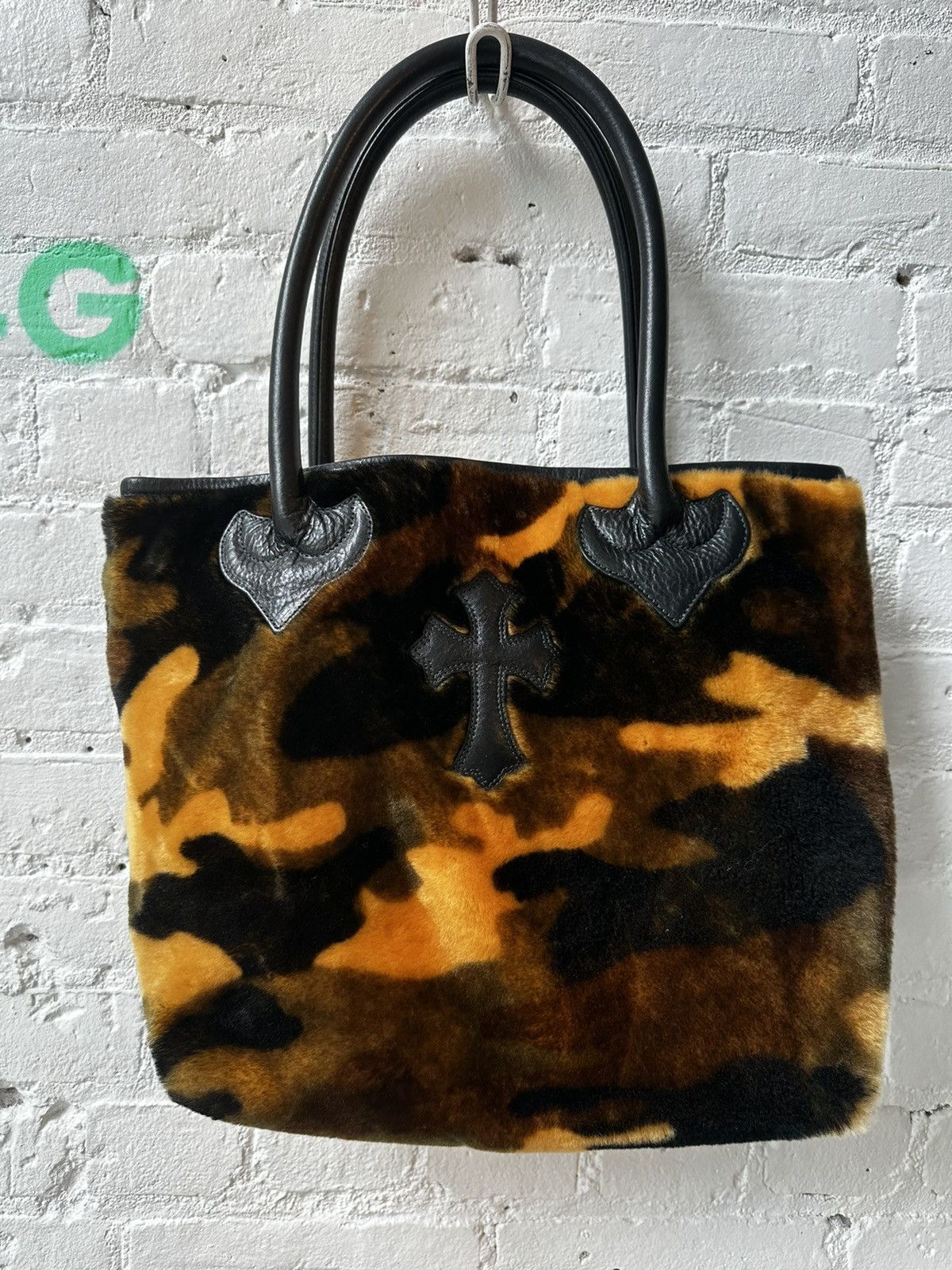 Chrome Hearts CHROME HEARTS CAMO SHEARLING FUR CROSS PATCH BAG Size ONE SIZE - 1 Thumbnail