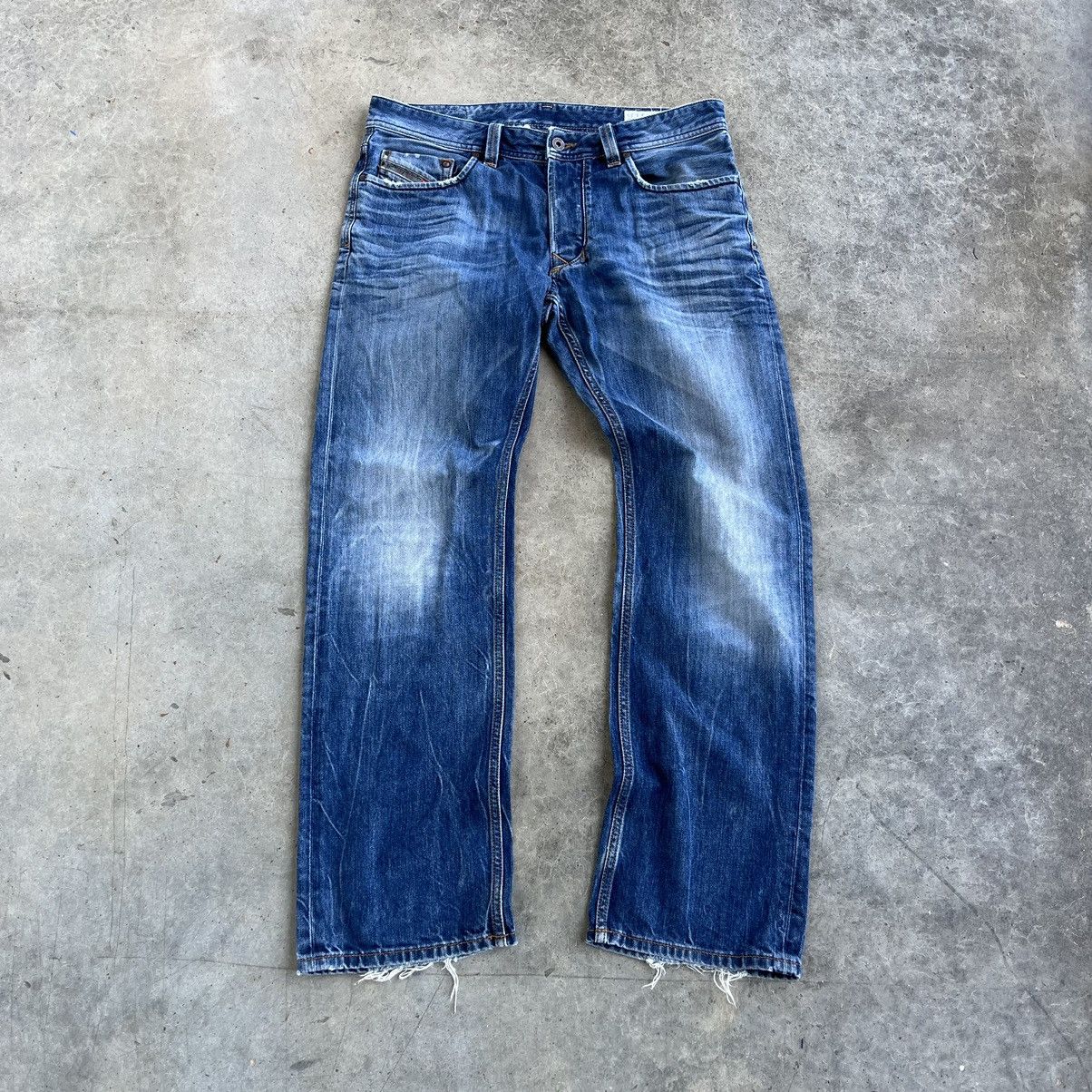Diesel × Japanese Brand × Vintage Y2K Diesel jeans larkee straight leg denim Italy 33x30 Size US 33 - 3 Thumbnail