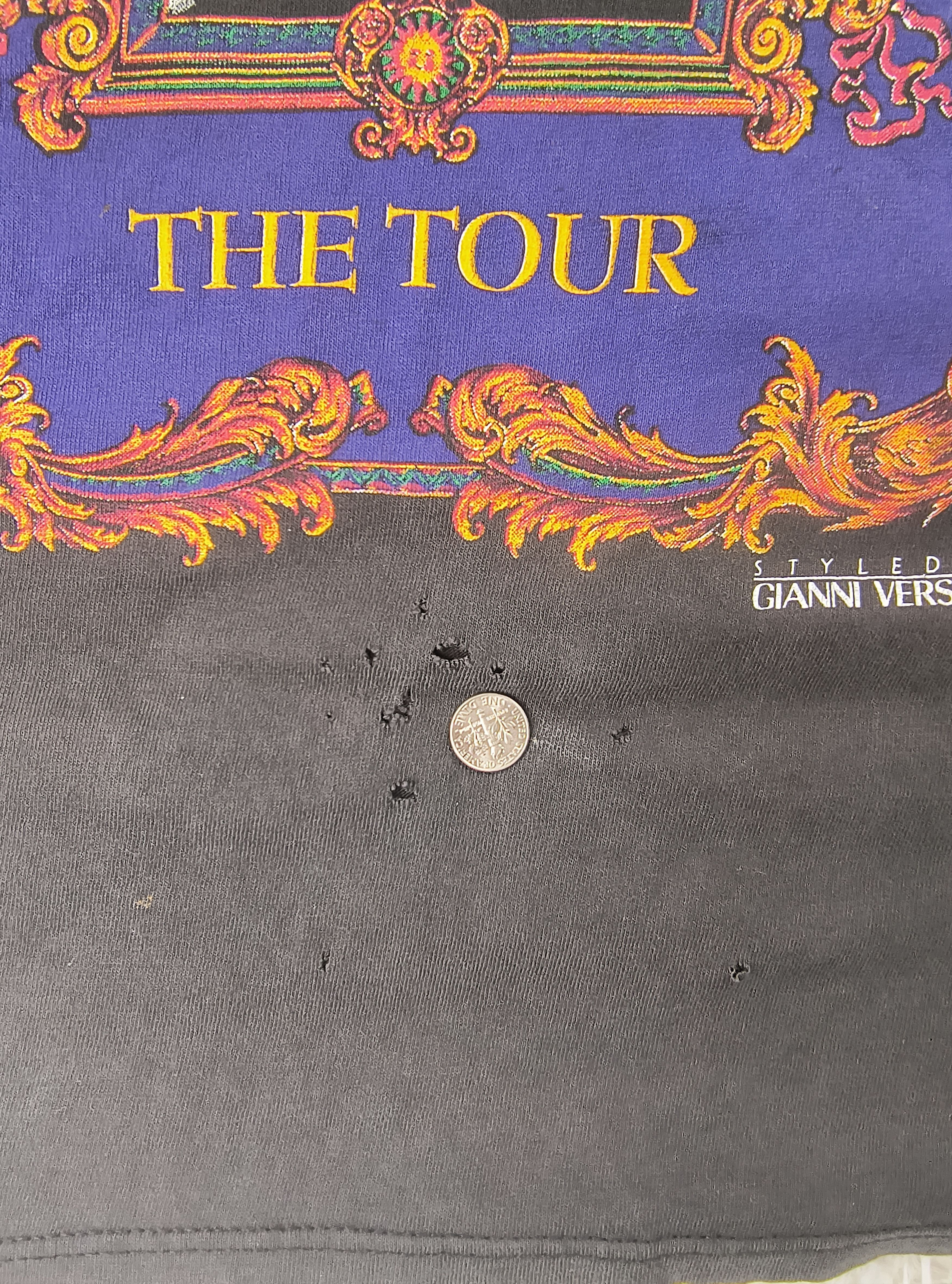 Other Vintage distressed Elton John Tour 92-93 Gianni Versace tee Size US L / EU 52-54 / 3 - 7 Thumbnail
