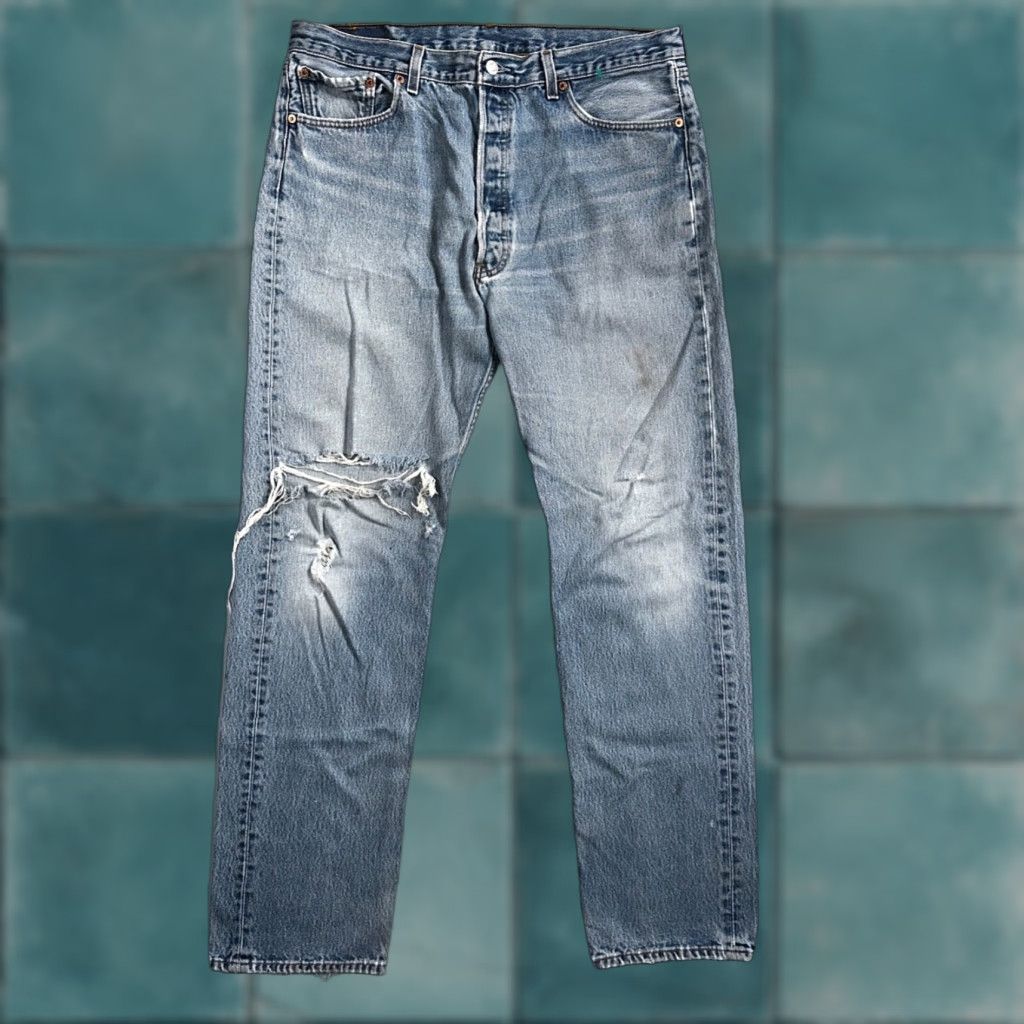 Levi's Levi's 501 Jeans Vintage 90s Straight Leg Light Wash Blue 38x34 Men Regular Maison? Size US 38 / EU 54 - 1 Thumbnail