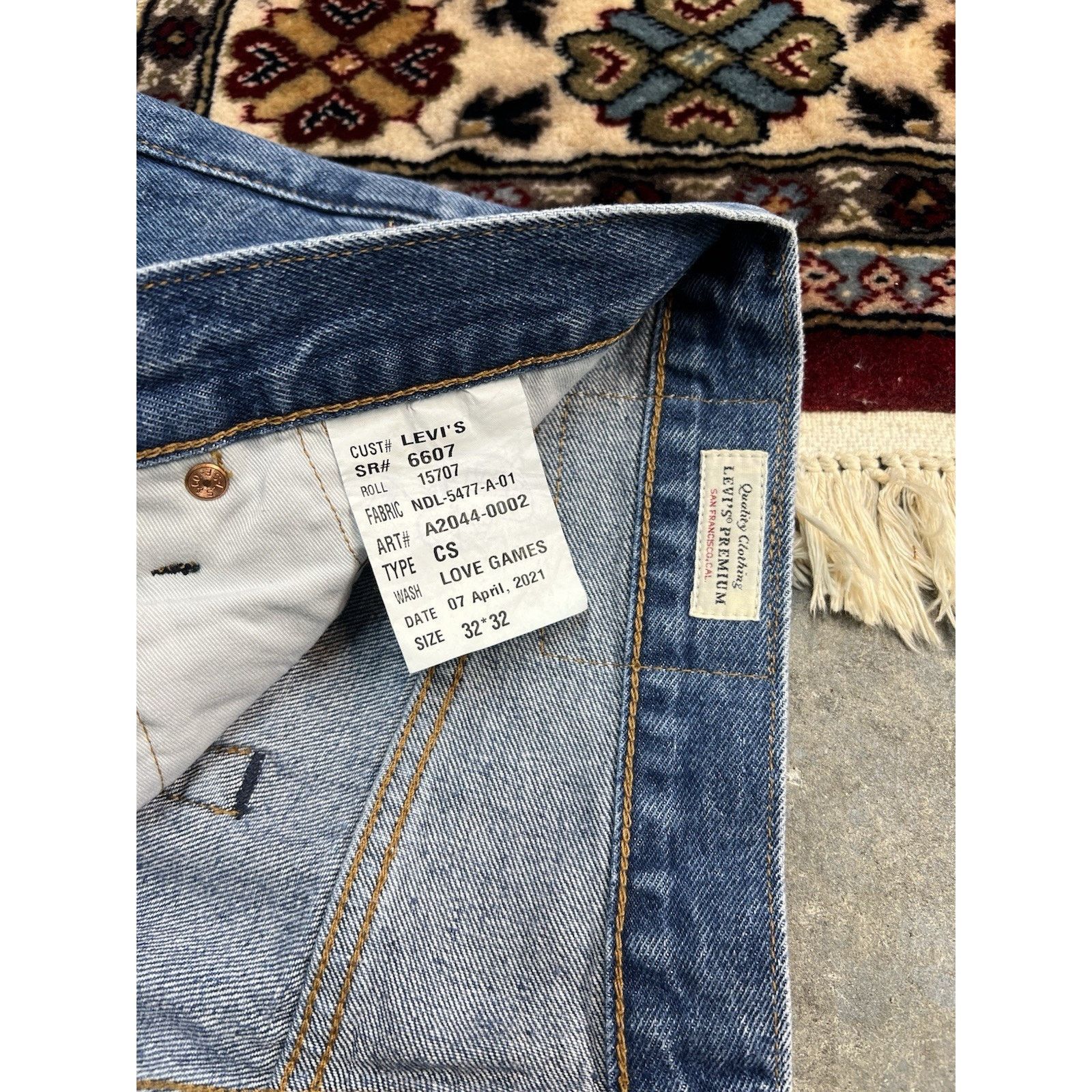 Levi's Levis Stay Baggy Tapered Jeans Blue 34x30 A2044 Sample NEW Size US 34 / EU 50 - 7 Thumbnail