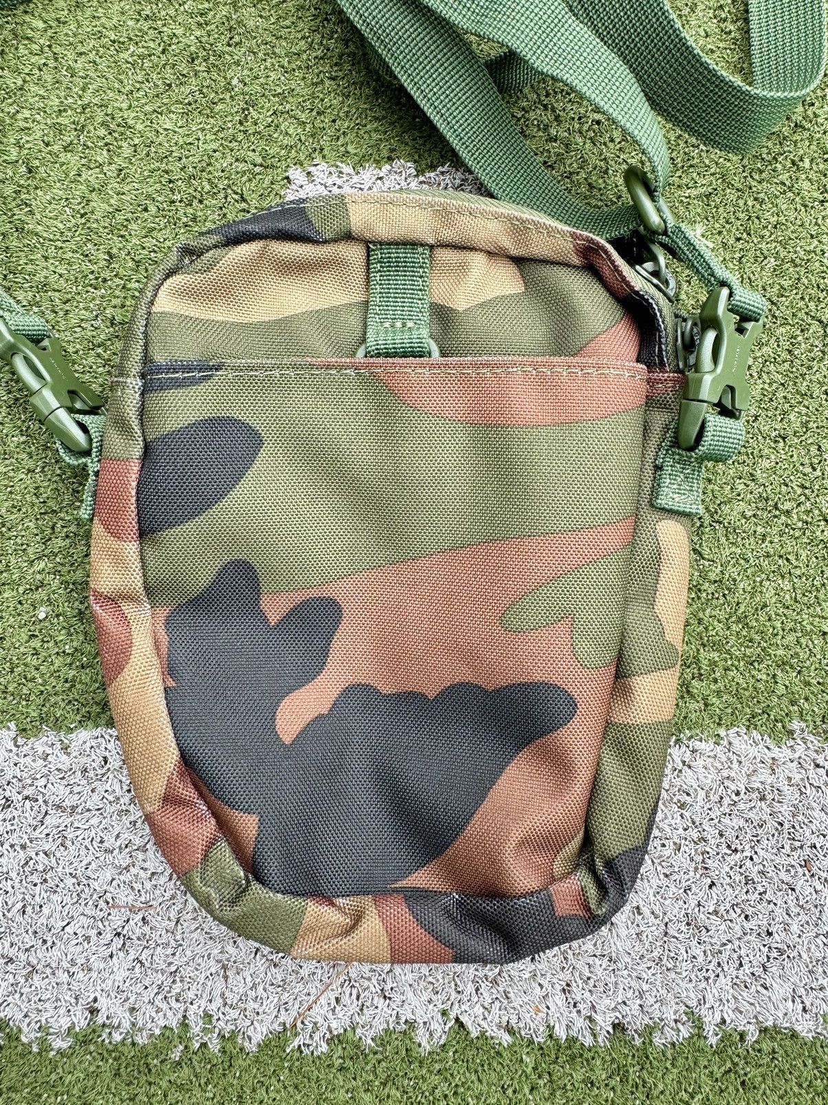 Herschel Supply Co. Camo Form Crossbody Bag Size ONE SIZE - 5 Thumbnail