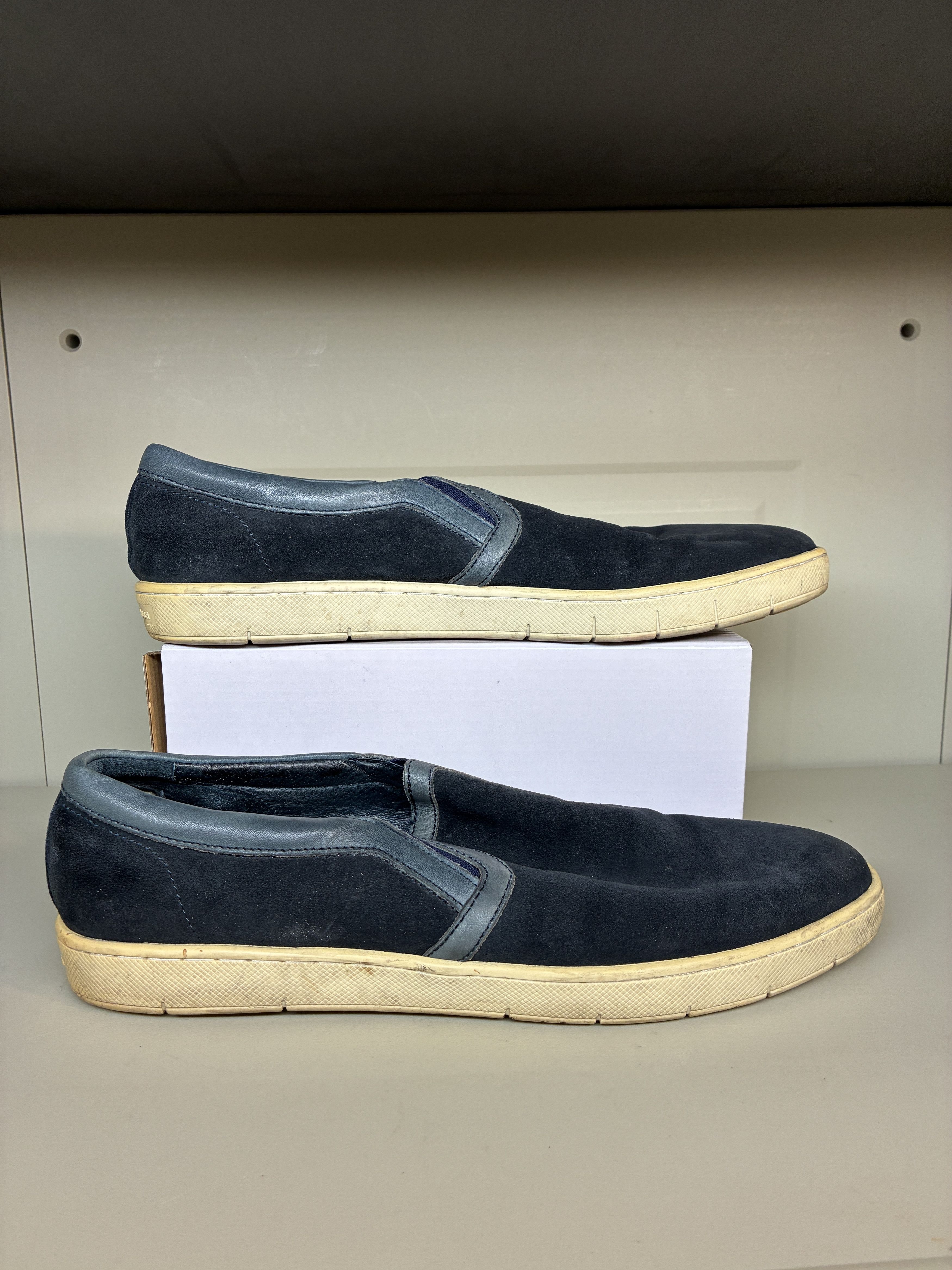 Gordon Rush Gordon Rush Sz 9 Suede Slip On Sneakers Shoes 102531 Leather Size US 9 / EU 42 - 2 Thumbnail