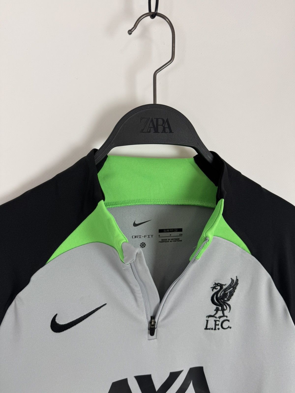 Nike 2023/24 Nike F.C. Liverpool Training L/S Top Size US S / EU 44-46 / 1 - 6 Thumbnail