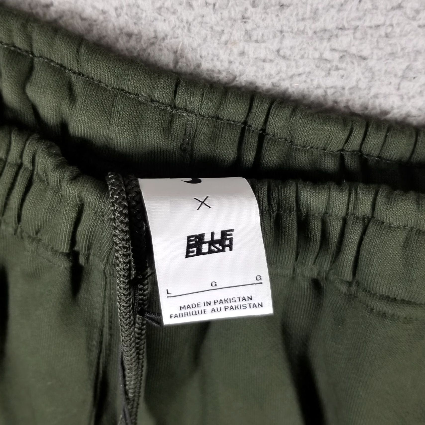 Nike VINTAGE Billie Eilish X Nike Sweatpants Adult Large Green Tapered Activewear NWT Mens Size US 33 - 3 Thumbnail