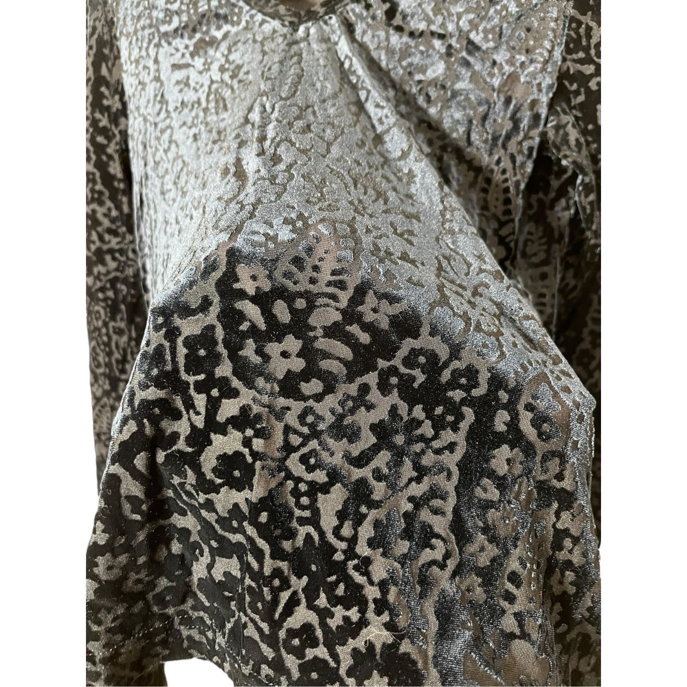Other Karen Kane Y2K Long Sleeve Black Velvet Burnout Top Blouse S Size M / US 6-8 / IT 42-44 - 5 Thumbnail