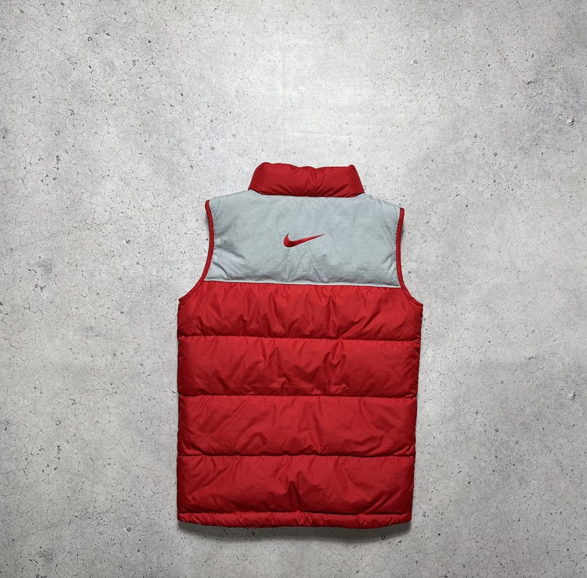 Nike Nike Vintage Down Puffer Vest Swoosh Drill Y2K Red Size US S / EU 44-46 / 1 - 10 Thumbnail