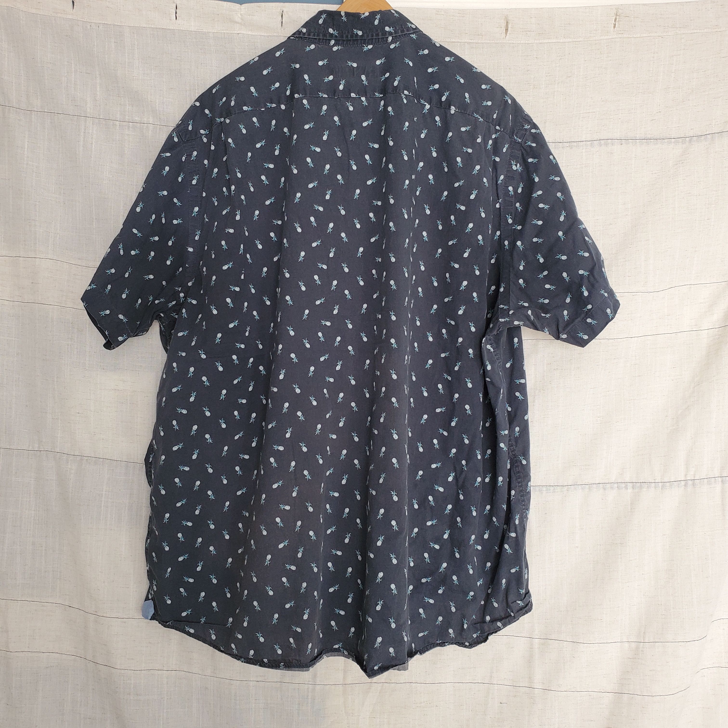 Cremieux Cremieux Navy White Pineapple Button Up Short Sleeve SizeXXL Size US XXL / EU 58 / 5 - 2 Thumbnail