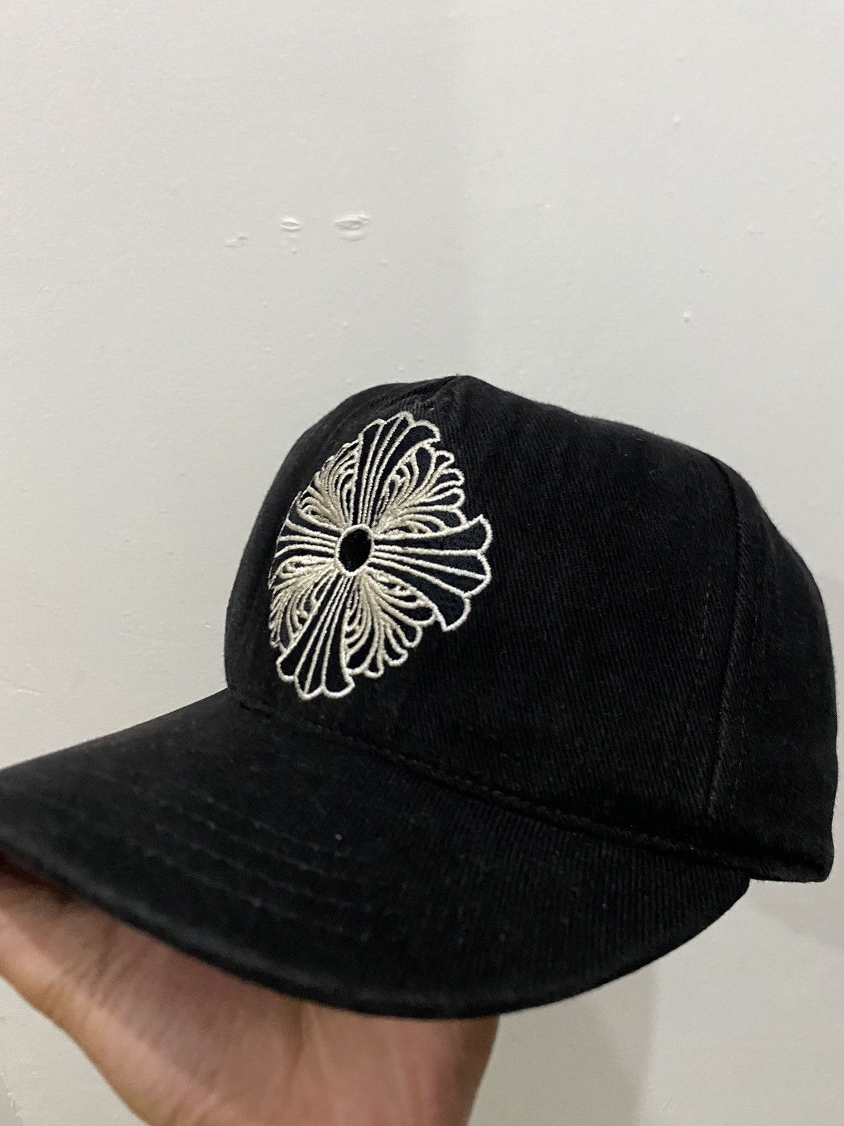 Chrome Hearts CHROME HEARTS FLORAL CROSS SNAPBACK Size ONE SIZE - 2 Thumbnail