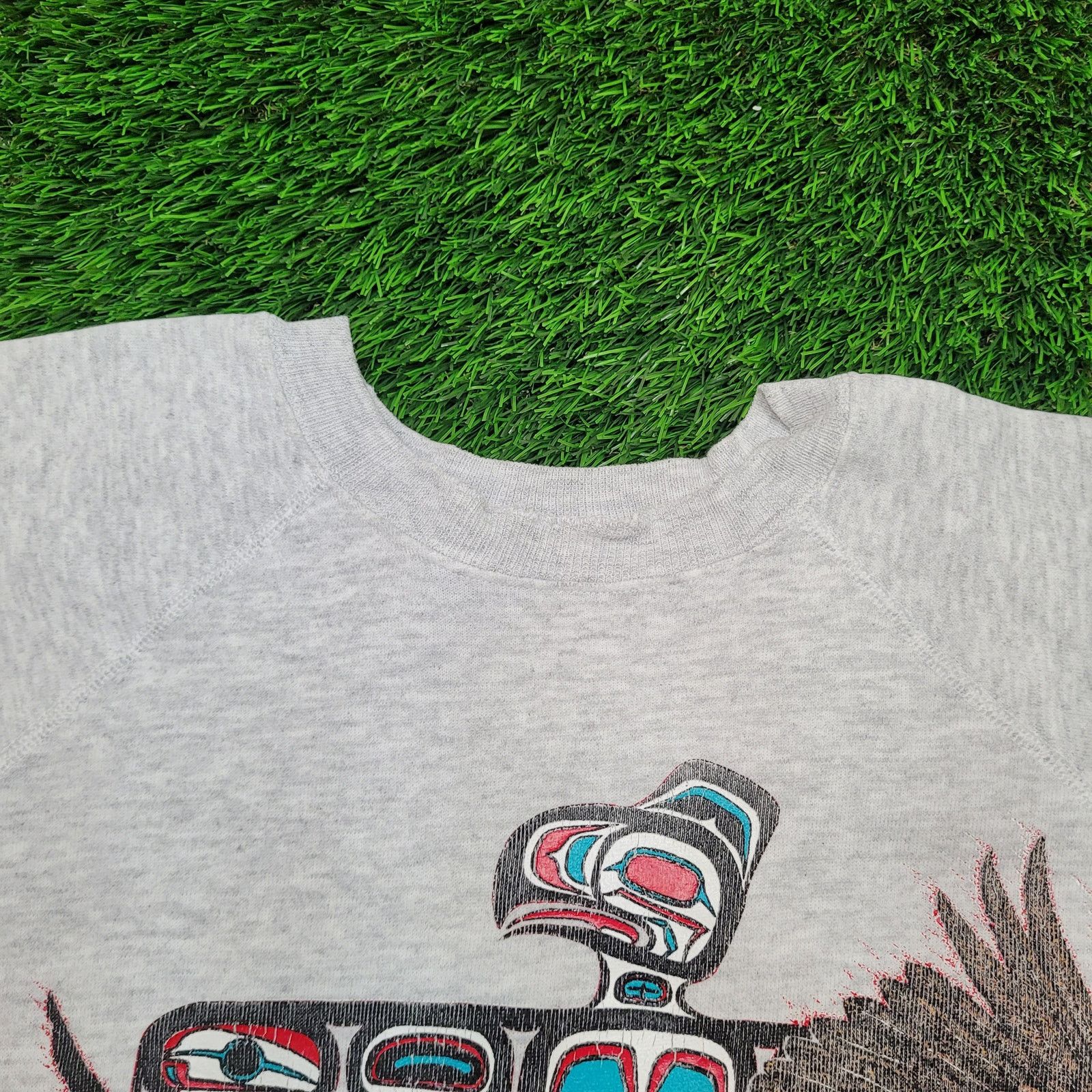 Hanes VTG Eagle Native American Art Sweatshirt XL Crop Boxy Raglan Size US XL / EU 56 / 4 - 2 Thumbnail
