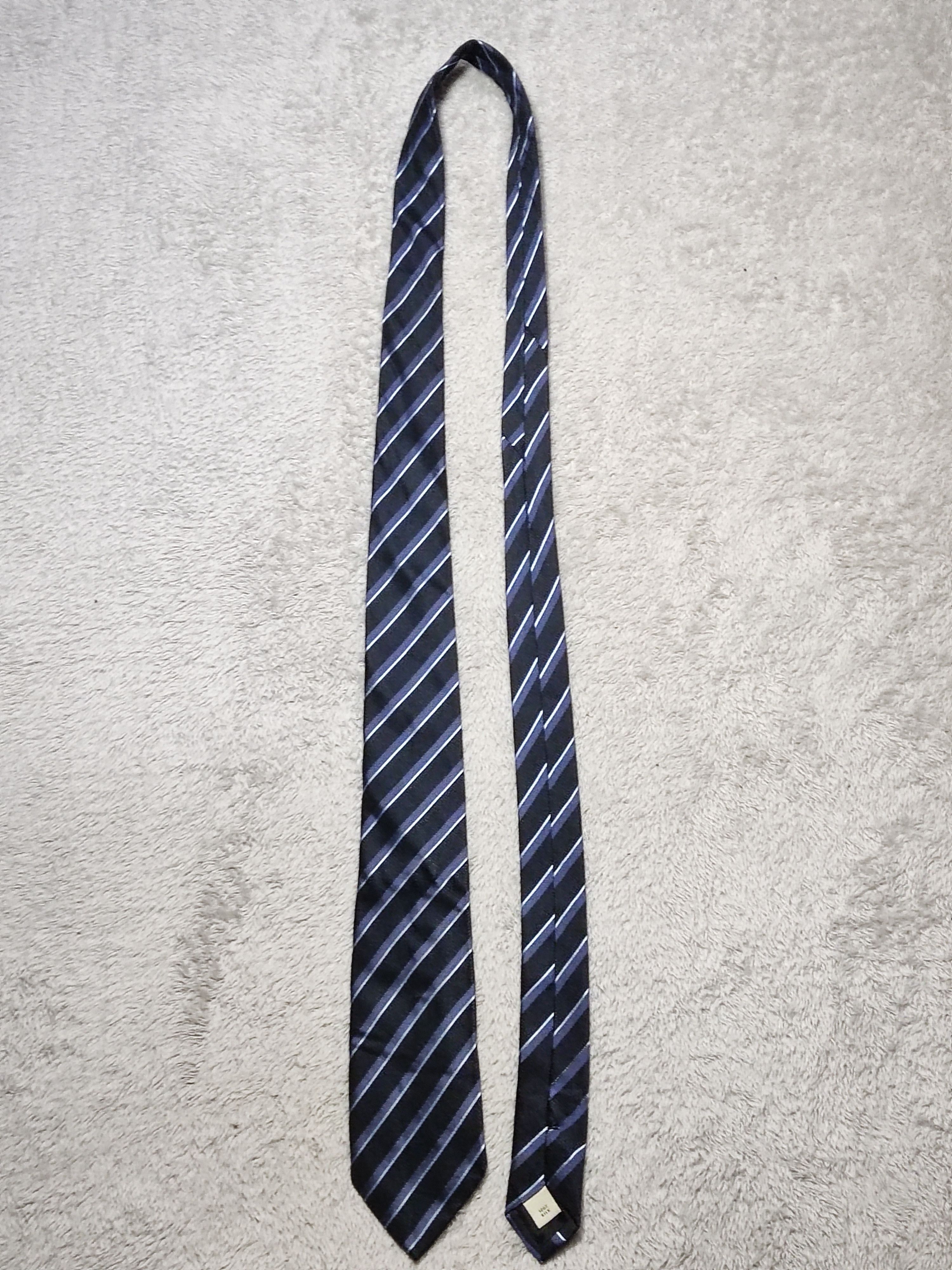 Burberry Vintage 2 bundle BURBERRYS Striped/Geometric Silk Tie Size ONE SIZE - 10 Thumbnail