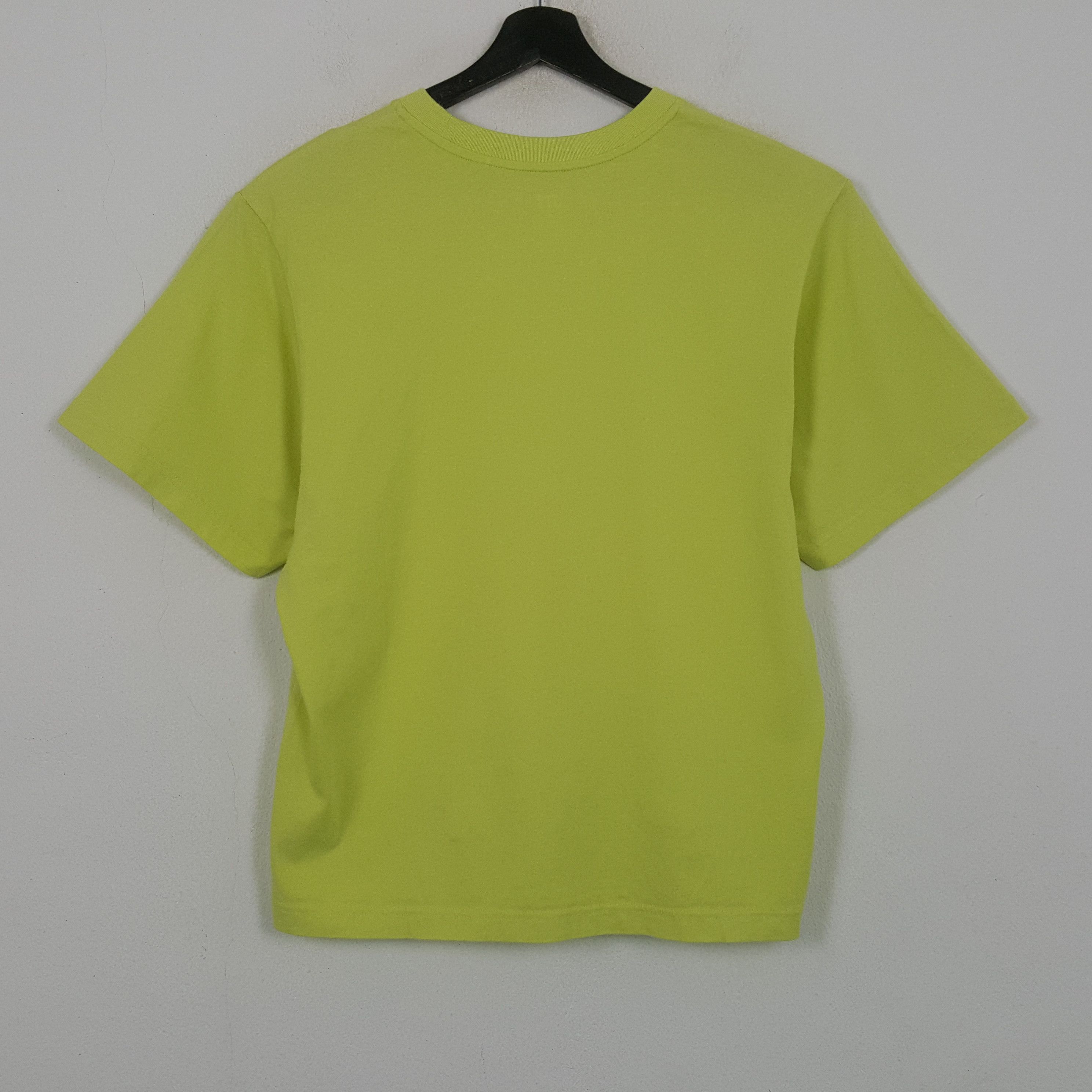 Uniqlo Billie Elish By Takashi Murakami Uniqlo Tshirt RR2 Size US M / EU 48-50 / 2 - 3 Thumbnail