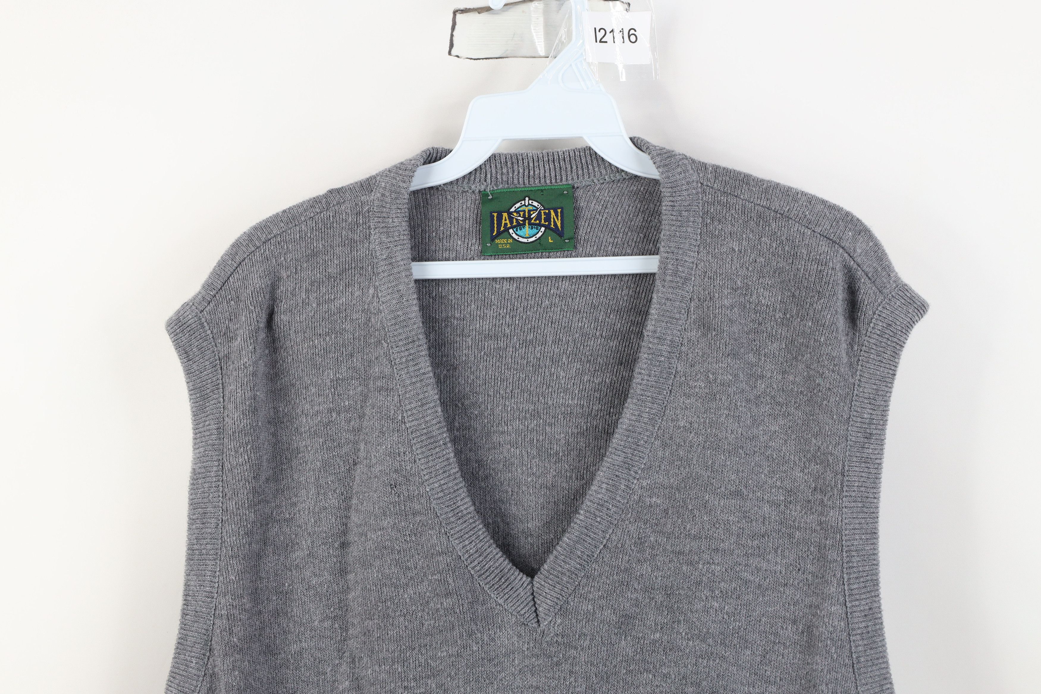 Vintage Vintage 70s Streetwear Blank Knit Sweater Vest Gray USA Size L / US 10 / IT 46 - 2 Thumbnail