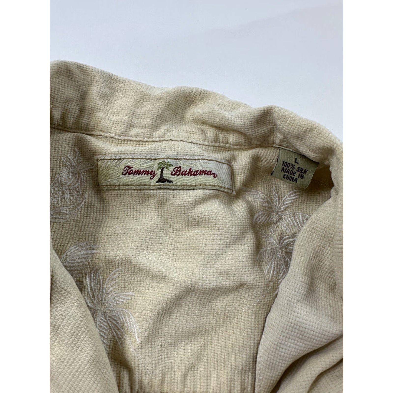 Tommy Bahama Tommy Bahama Shirt Men’s L Brown Silk Short Sleeve Button-Up Solid (Adult) Mens Size US L / EU 52-54 / 3 - 2 Thumbnail