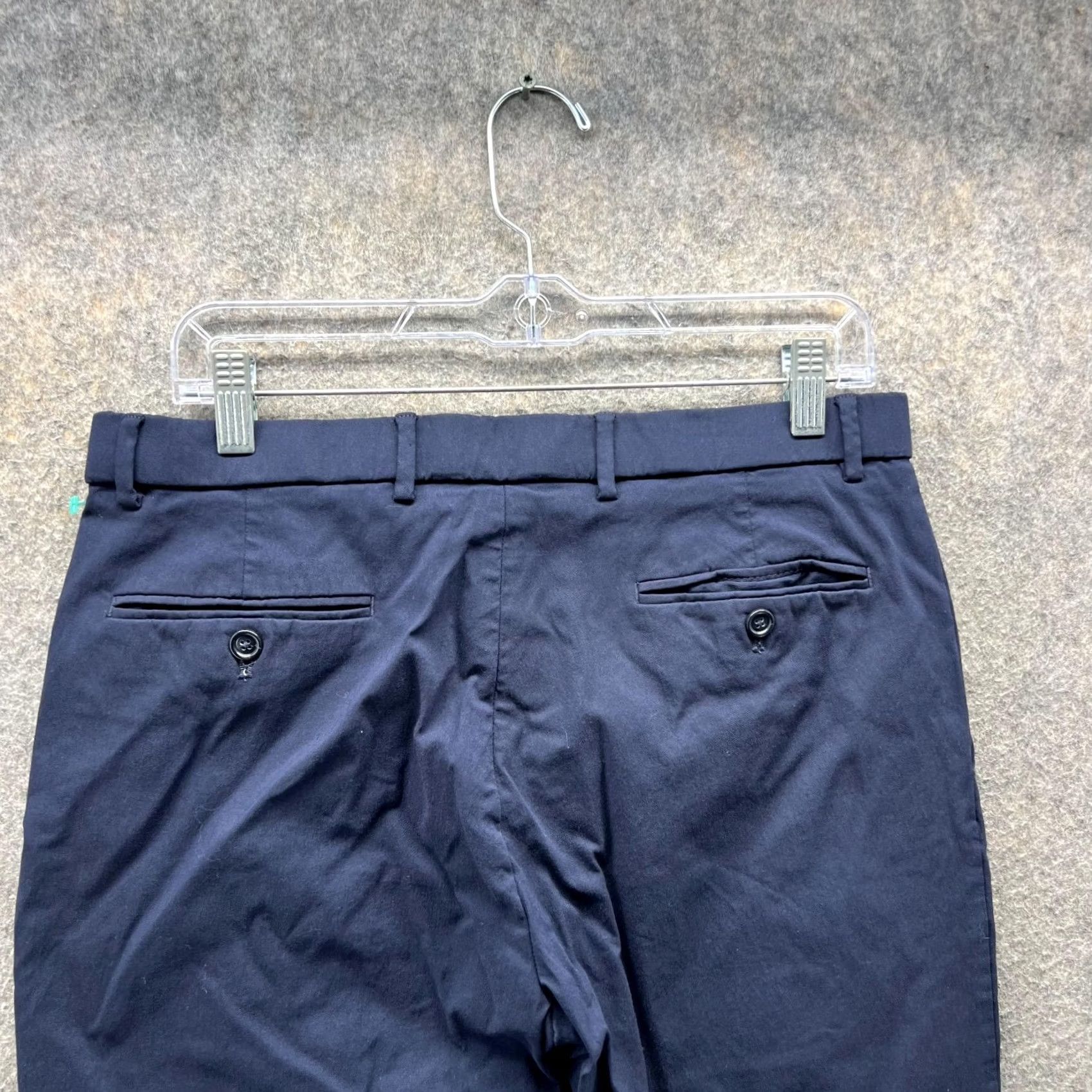 Tommy Hilfiger Tommy Hilfiger Pants Men 32 Adult Blue Navy Chino Flat Front Cotton Trousers Straight Fit Regular Modern User Size US 32 / EU 48 - 7 Thumbnail
