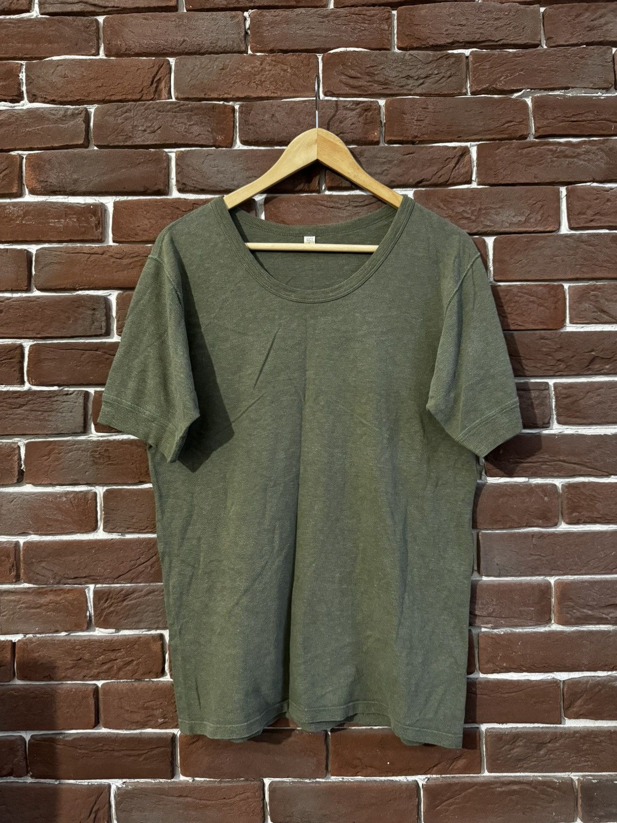 Vintage 70s Vintage Rare Colour Military Green Blank Sweatshirt Crew Size US L / EU 52-54 / 3 - 1 Thumbnail
