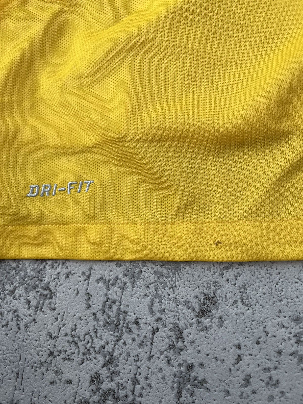 Nike Brazil 🇧🇷 2014 Home Nike Jersey Size US XXL / EU 58 / 5 - 13 Thumbnail
