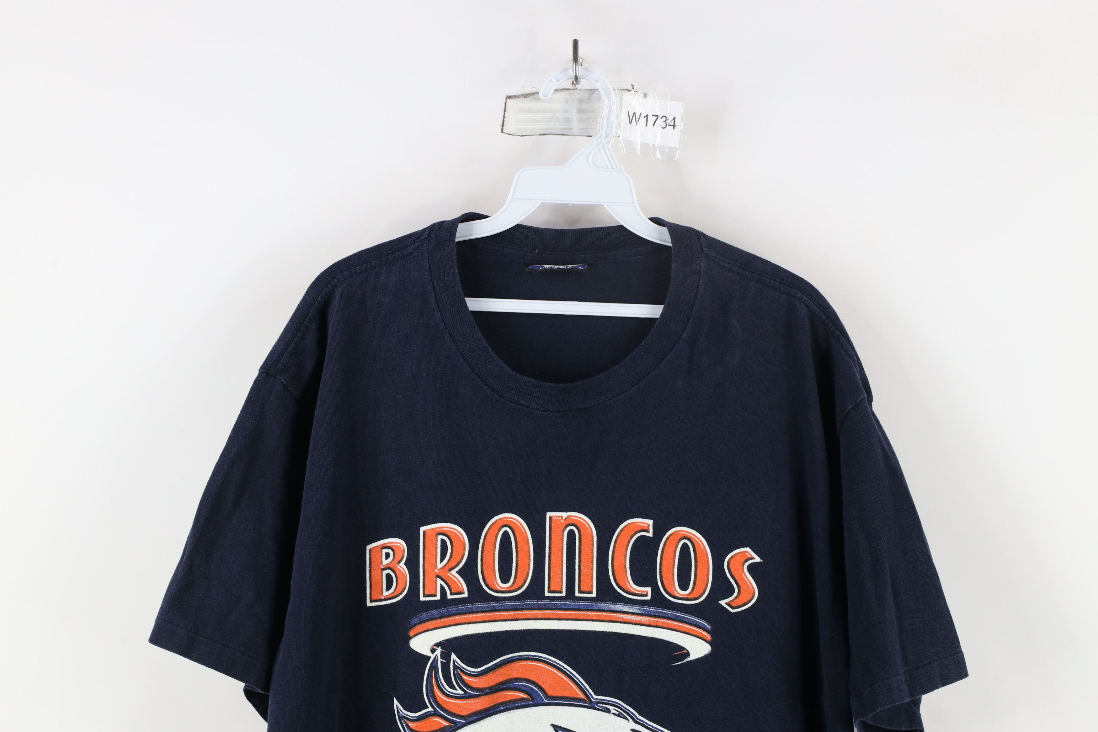 Vintage Vintage 90s Denver Broncos Football Short Sleeve T-Shirt Size US XL / EU 56 / 4 - 2 Thumbnail