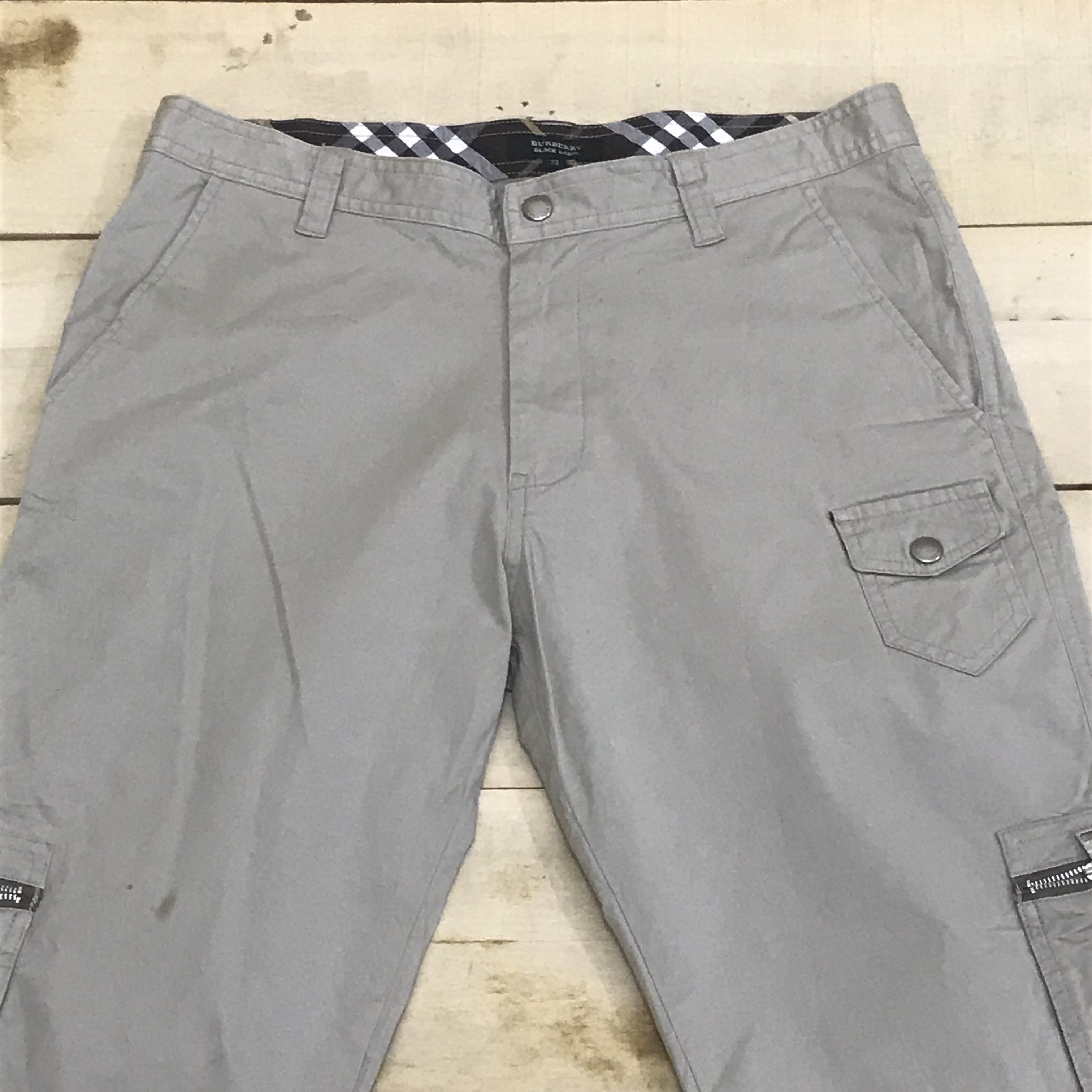 Burberry X262 BURBERRY BLACK LABEL UTILITY CARGO SHORT PANTS Size US 32 / EU 48 - 4 Thumbnail