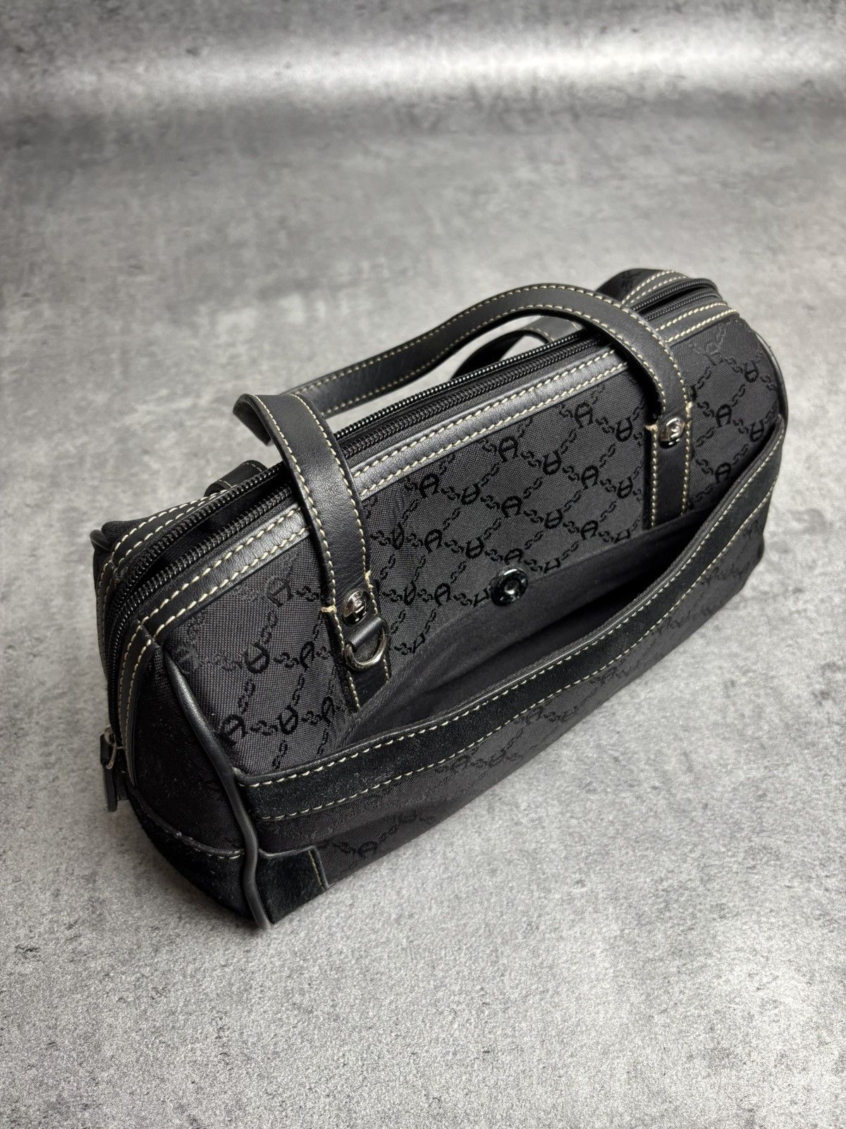 Aigner × Etienne Aigner Aigner black monogram y2k bag Size ONE SIZE - 2 Thumbnail