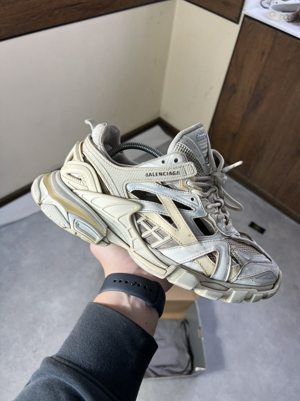 Balenciaga Size 8 - Balenciaga Track 2.0 White Beige Men’s Sneakers Size US 8 / EU 41 - 8 Thumbnail