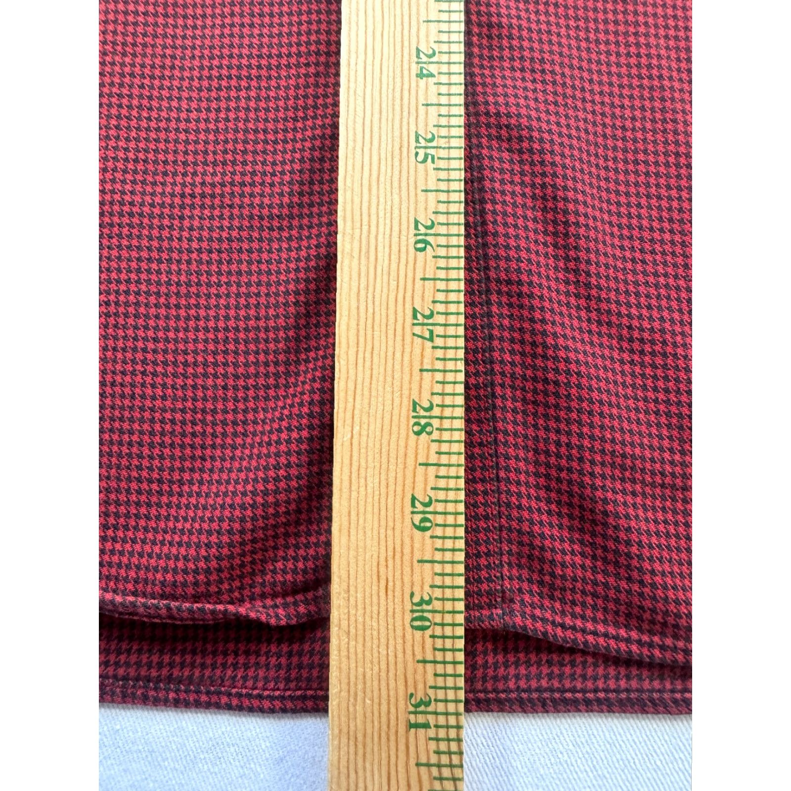 Vintage L.L. Bean Long Sleeve Button-Up Mens Large Red 1968 Geometric Pattern Cotton Shirt Size US L / EU 52-54 / 3 - 4 Thumbnail