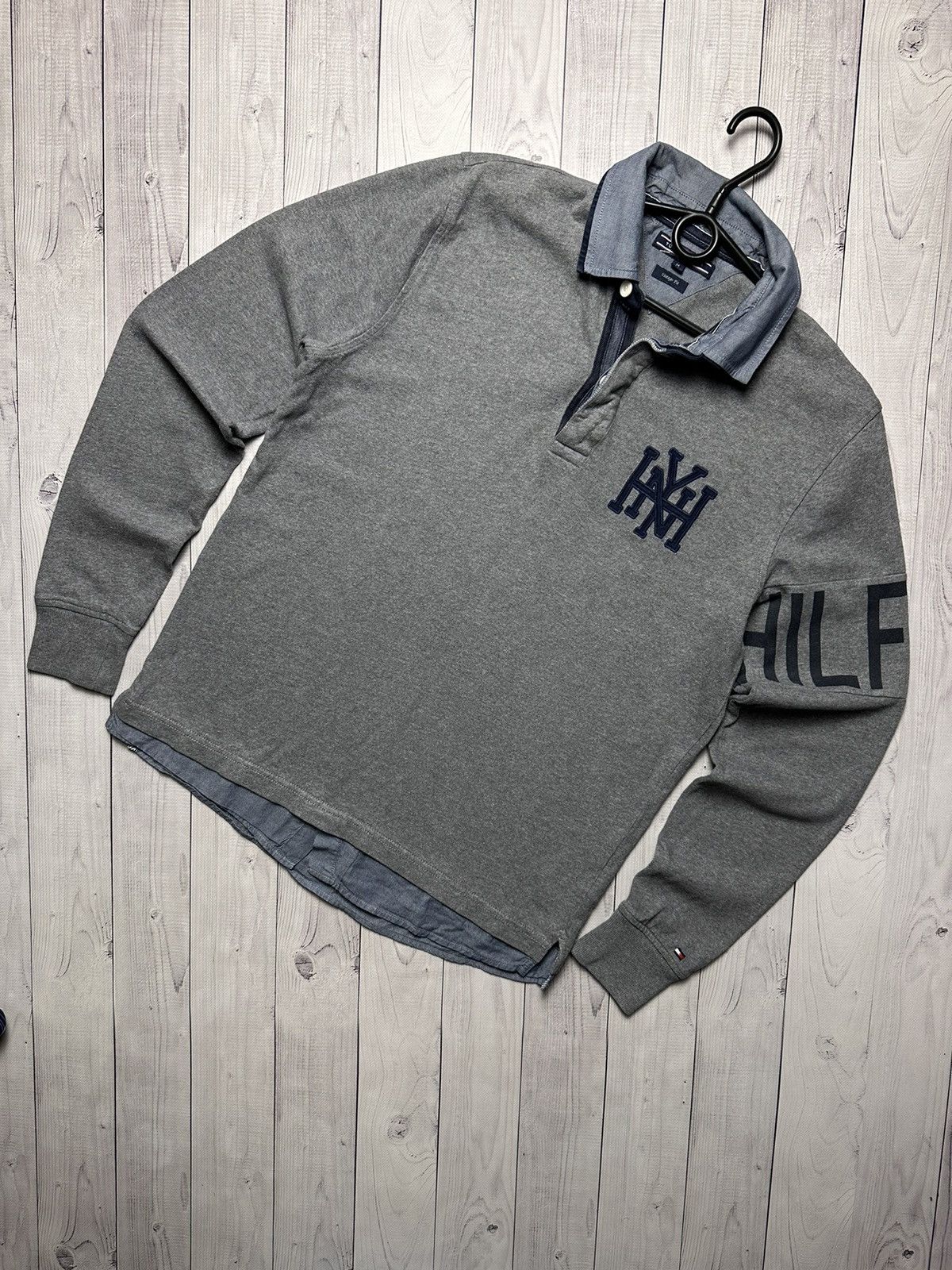 Tommy Hilfiger × Vintage Vintage Tommy Hilfiger rugby jersey size M logo Size US M / EU 48-50 / 2 - 1 Thumbnail