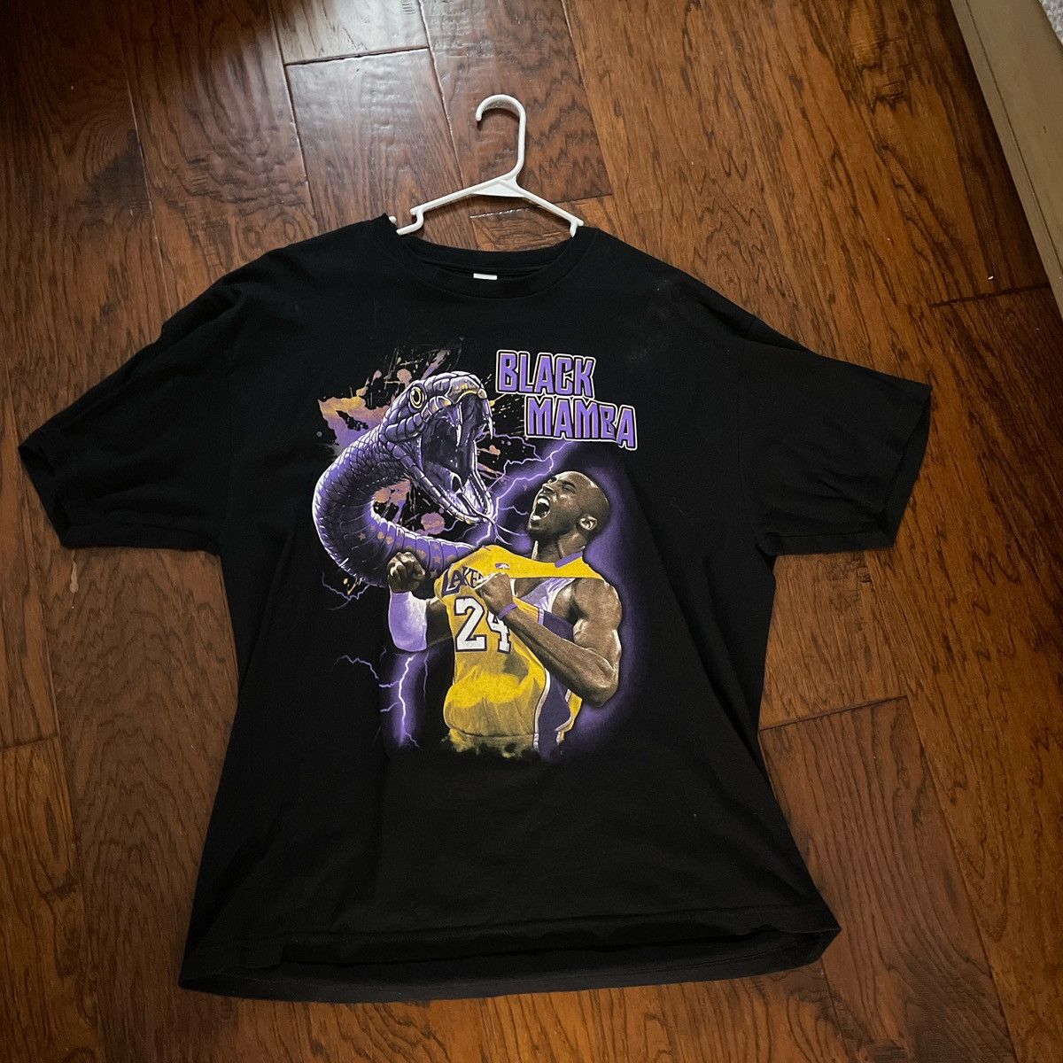 Vintage Kobe Bryant Vintage Tee Size XL Size US XL / EU 56 / 4 - 1 Thumbnail