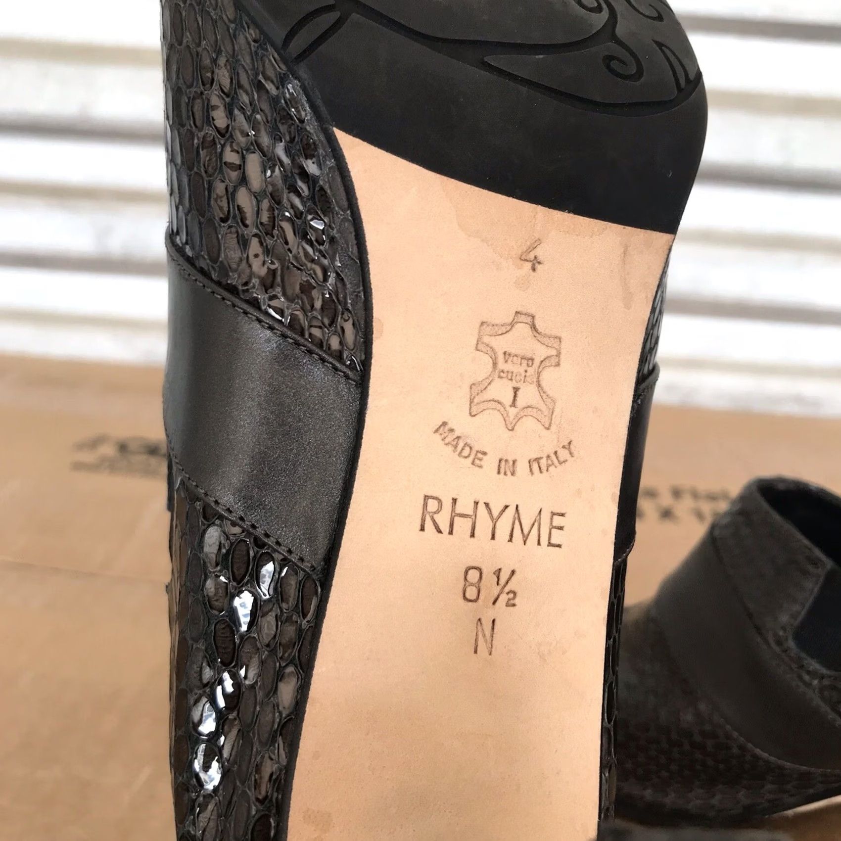 Brighton Brighton Rhyme Mules Slip-On Women Pewter Gray Faux Snakeskin Embossed Medallion 2.5" Heel 8.5 N Italy Size US 9 / IT 39 - 6 Thumbnail