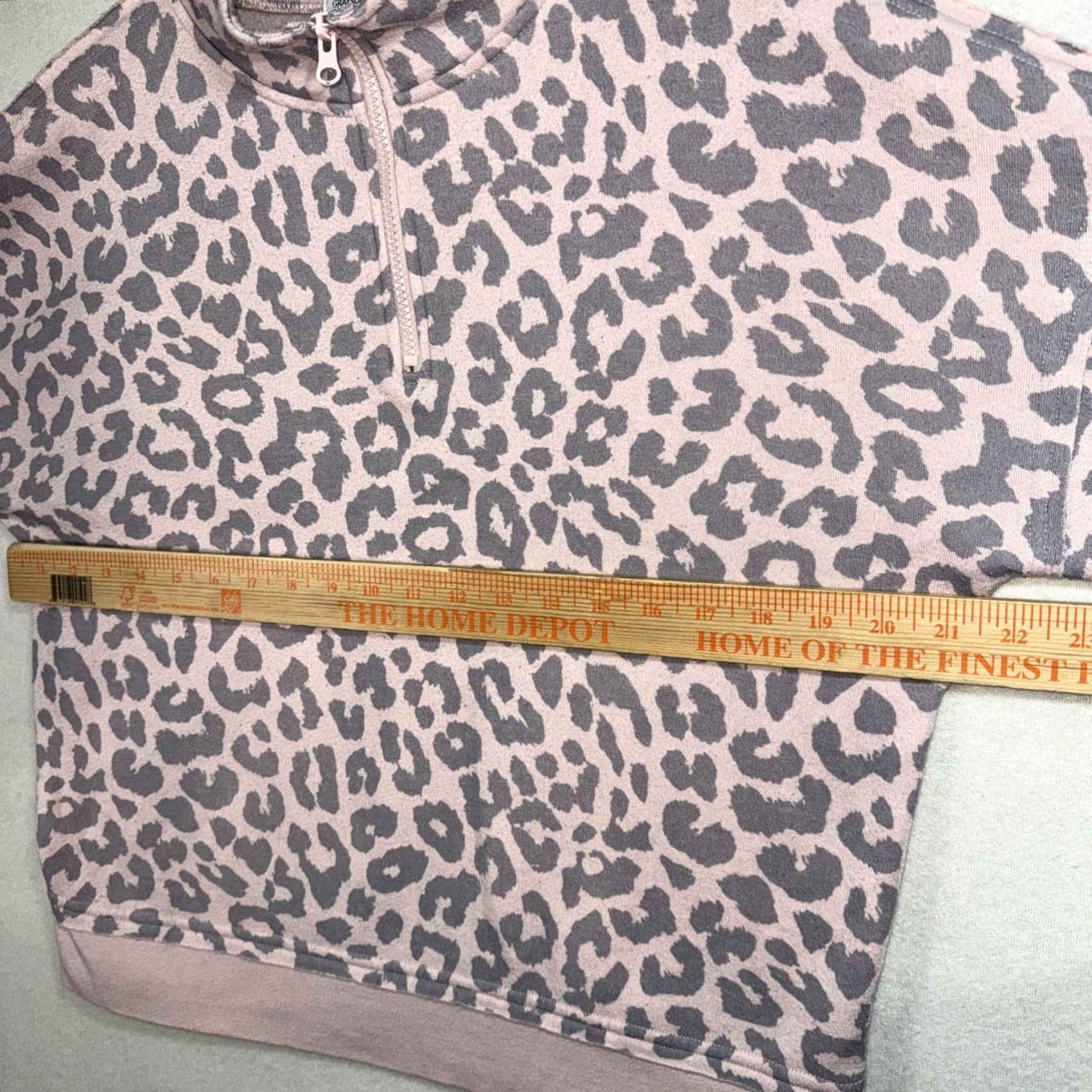 Vintage Grayson Threads Sweatshirt Medium Leopard Print Pink Gray 1/4 Zip Pullover Size M / US 6-8 / IT 42-44 - 3 Thumbnail