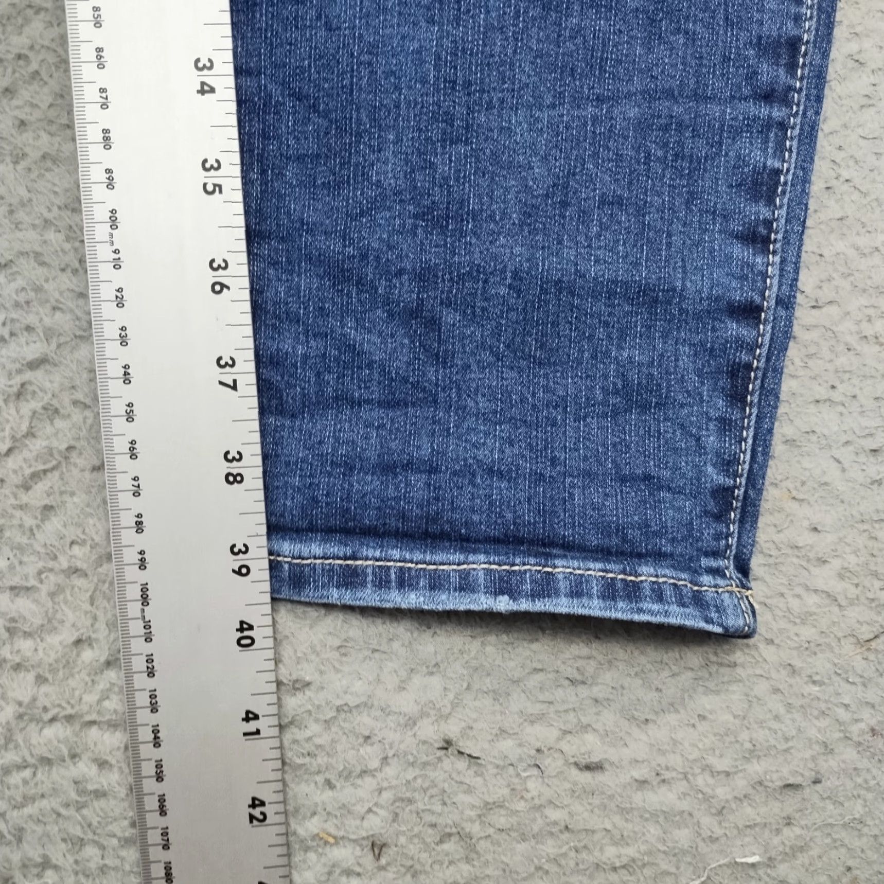 Torrid Torrid Skinny Jeans Women Size 16 Blue Denim 5-Pocket Design We Swear By The Fit Size 38" / US 16 / IT 52 - 3 Thumbnail