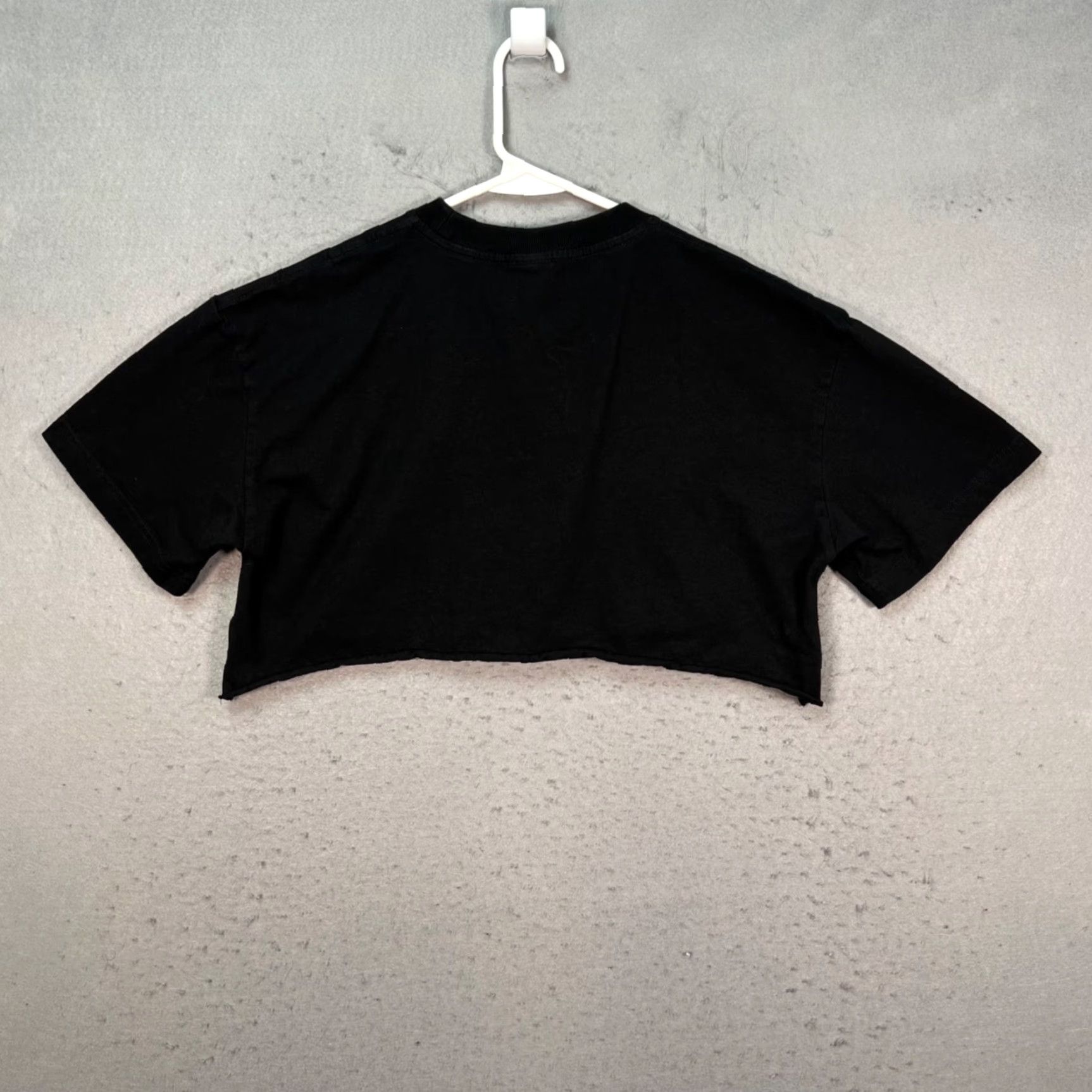 Carpet Company VINTAGE Carpet Company Womens Medium Black Cropped T-Shirt Shirt Cotton Crew Neck Short Sleeve Womens Size M / US 6-8 / IT 42-44 - 2 Thumbnail