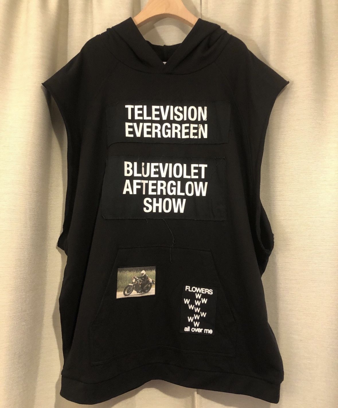 Raf Simons Raf Simons TV Slogan Sleeveless Hooded Sweatshirt Size US M / EU 48-50 / 2 - 1 Thumbnail