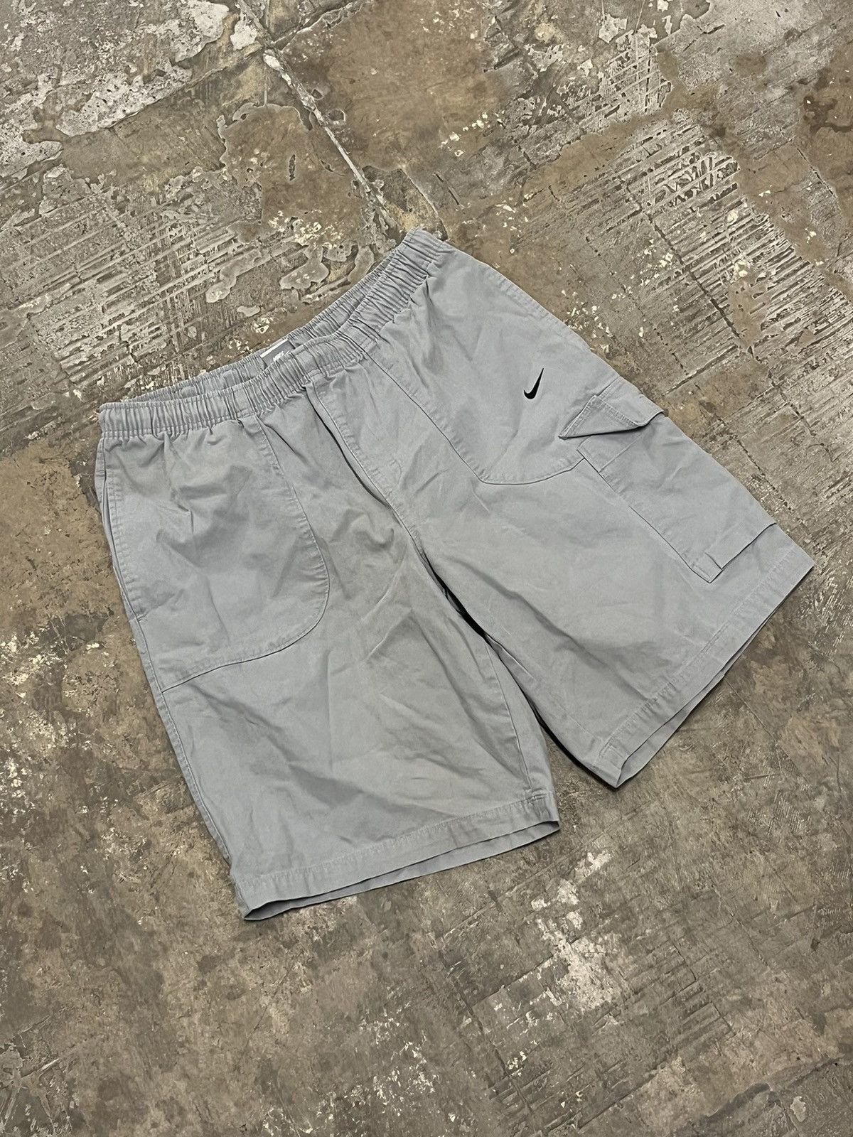 Nike × Vintage Nike cargo shorts y2k skater Size US 32 / EU 48 - 4 Thumbnail