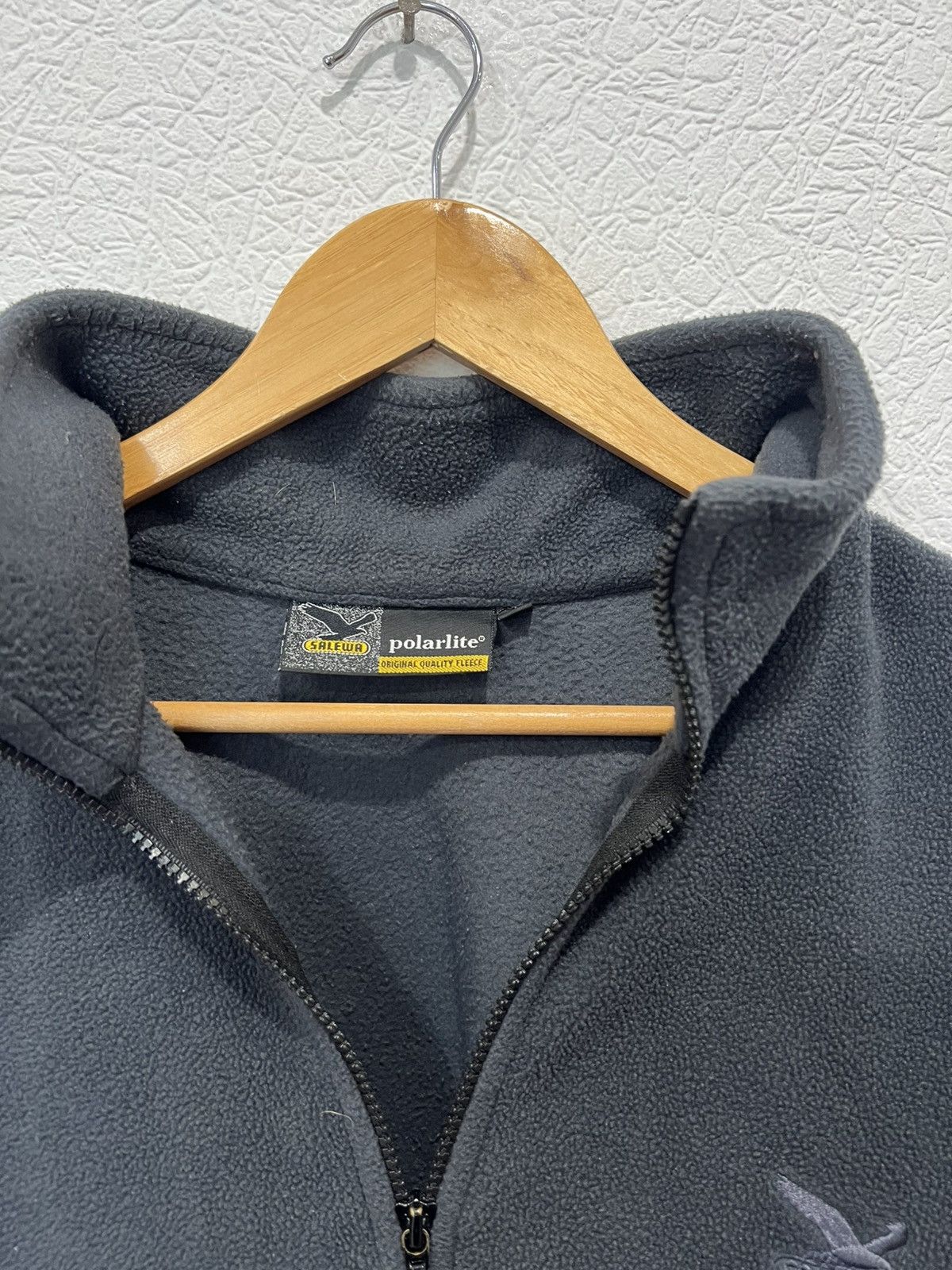 SALEWA Vintage Salewa Grey Fleece Sweatshirt 1/4 Zip Up Mens Size US XL / EU 56 / 4 - 4 Thumbnail