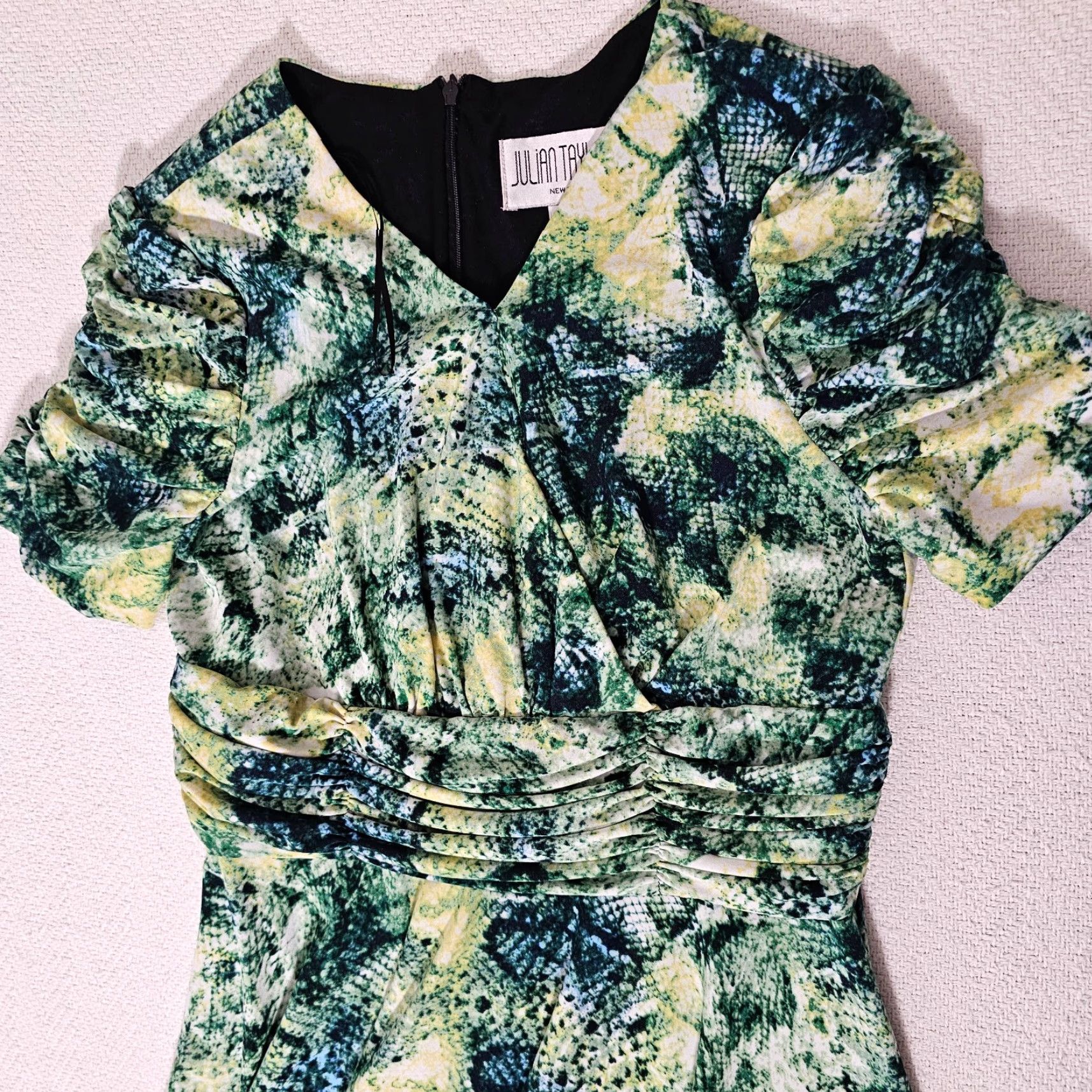 Vintage JULIAN TAYLOR GREEN MULTI PRINT STRETCH JERSEY SLEEVELESS DRESS SIZE 10 Back Zip Size L / US 10 / IT 46 - 4 Thumbnail