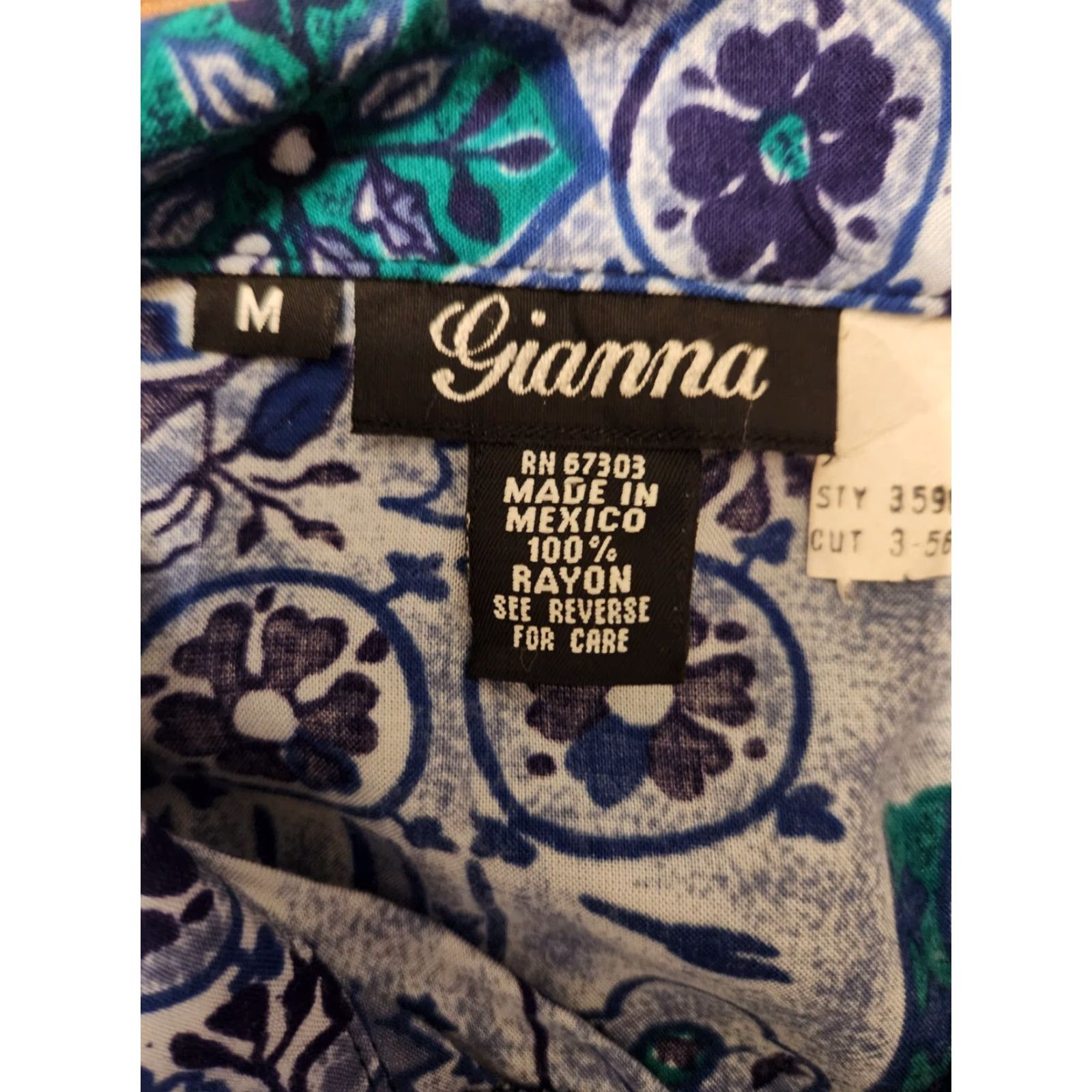 Vintage VINTAGE Gianna Blue Floral Print Hawaiian Top Shirt Sz M Mens Women? Size M / US 6-8 / IT 42-44 - 6 Thumbnail