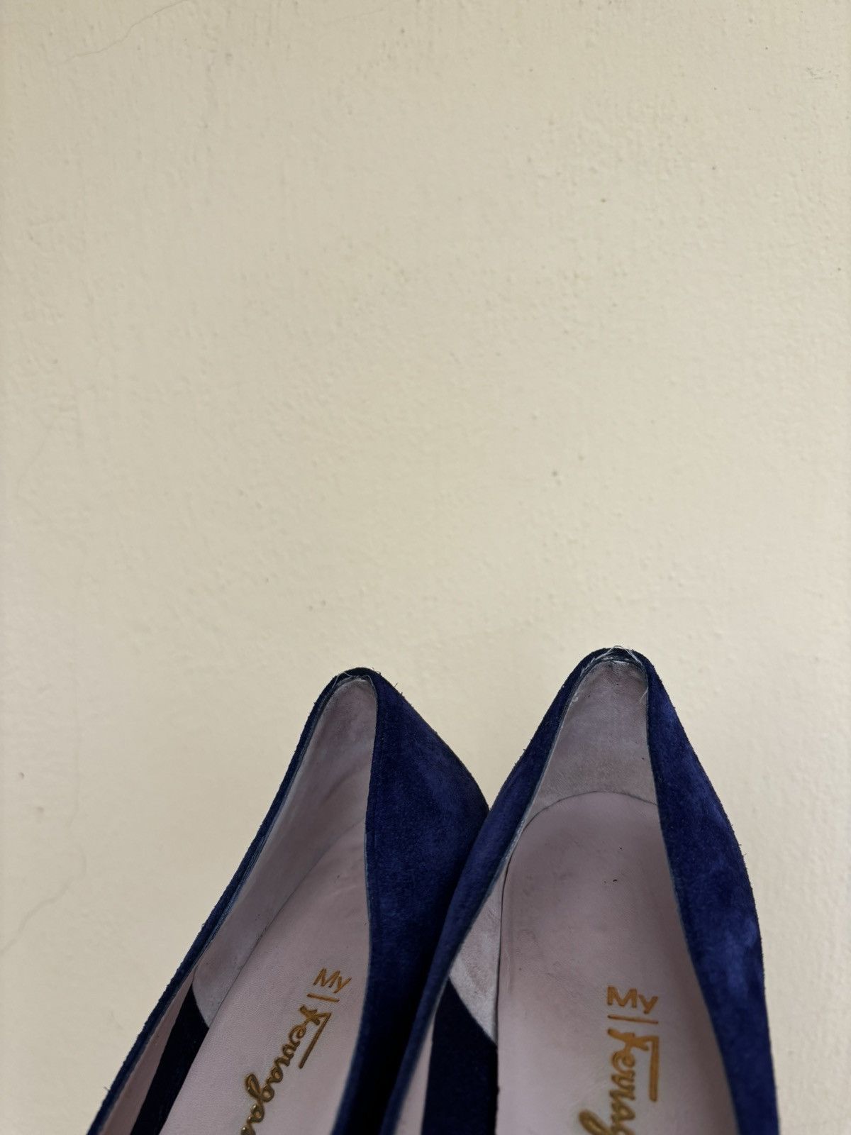 Salvatore Ferragamo Salvatore Ferragamo Pumps Heels Navy Blue Leather Women Size US 8.5 / IT 38.5 - 6 Thumbnail