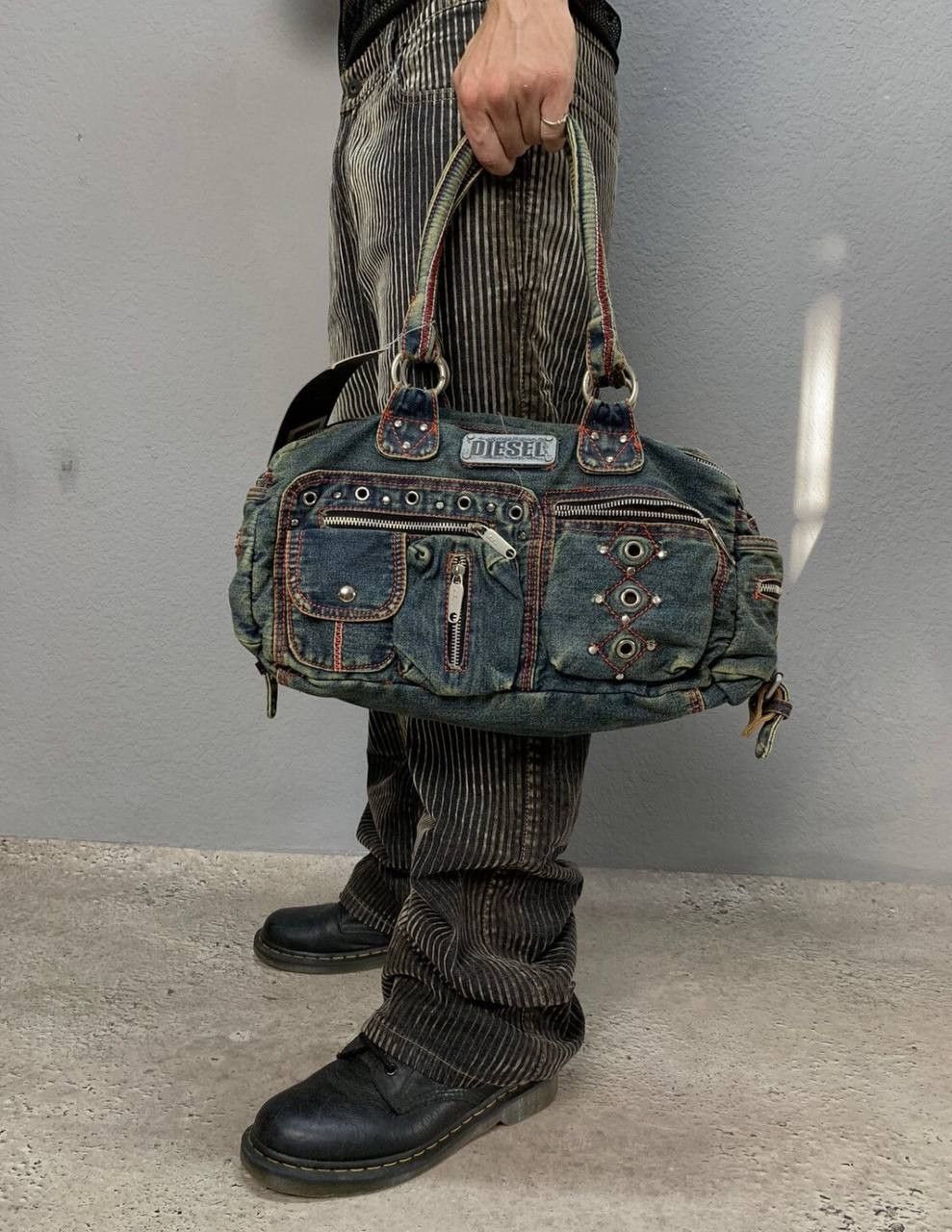 Sling Bag Diesel Multi Pocket Bag 90's in Blue, Men's