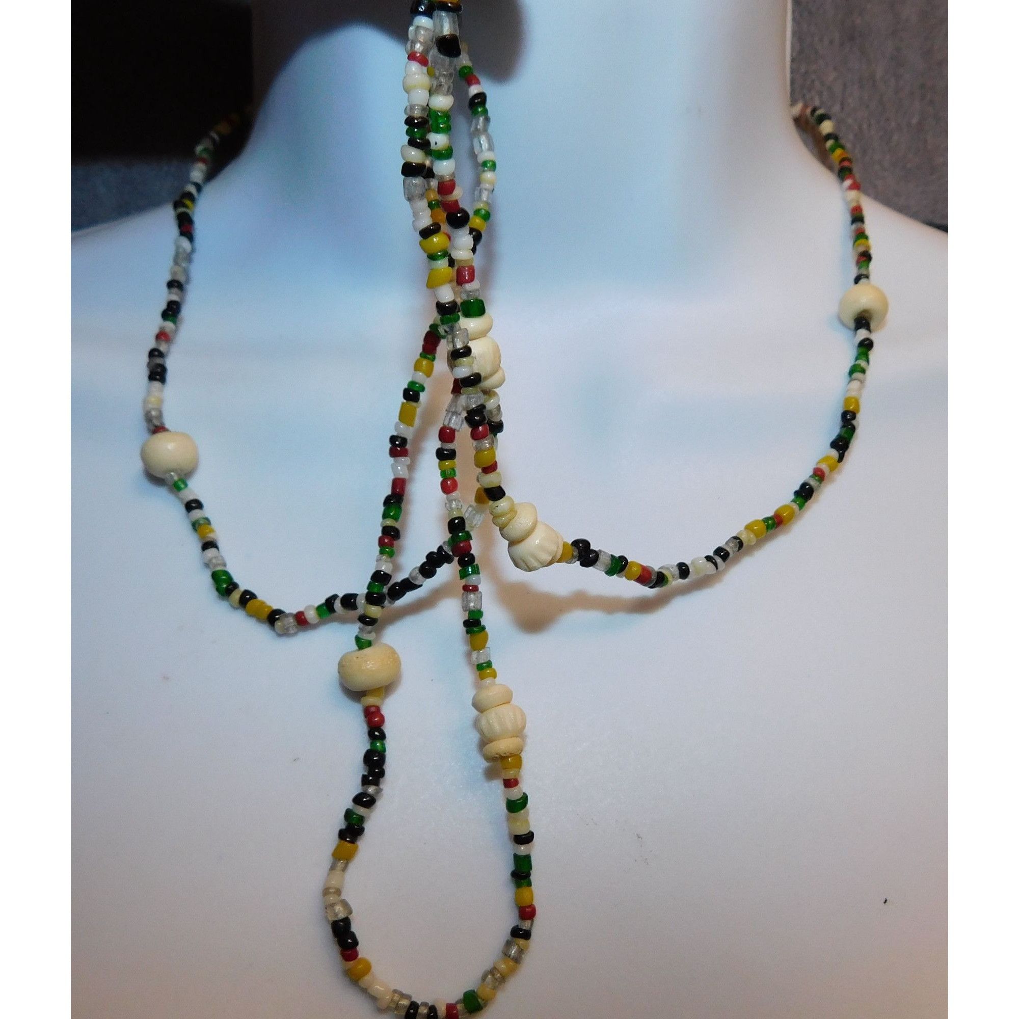 Other Casual Glass Beaded Necklace With Shell Accents Size ONE SIZE - 2 Thumbnail