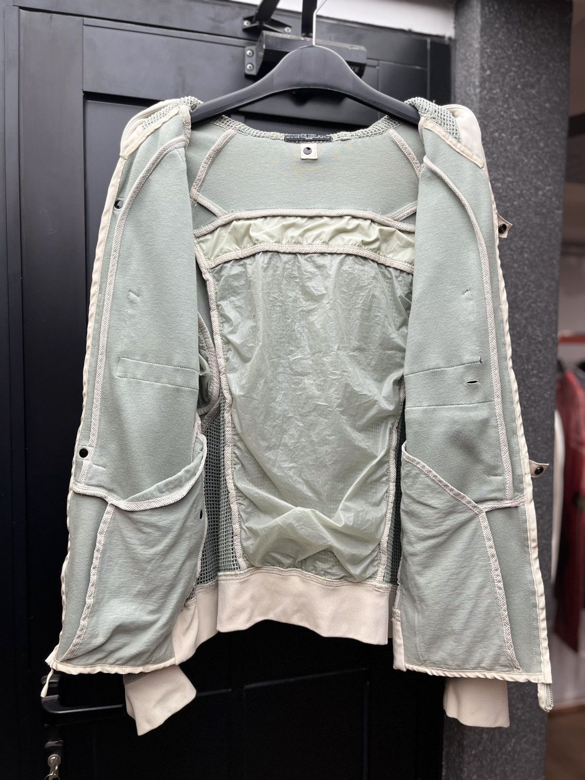Stone Island Stone island shadow project rare badge jacket Size US M / EU 48-50 / 2 - 13 Thumbnail
