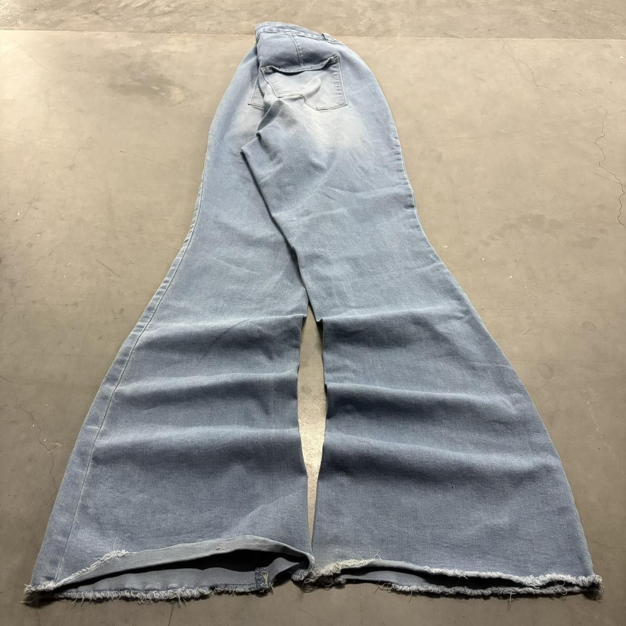 Vintage Crazy Vintage Y2K/2000s Baggy Flared Skater Streetwear Light Blue Wash Denim Jeans! Size US 30 / EU 46 - 4 Thumbnail